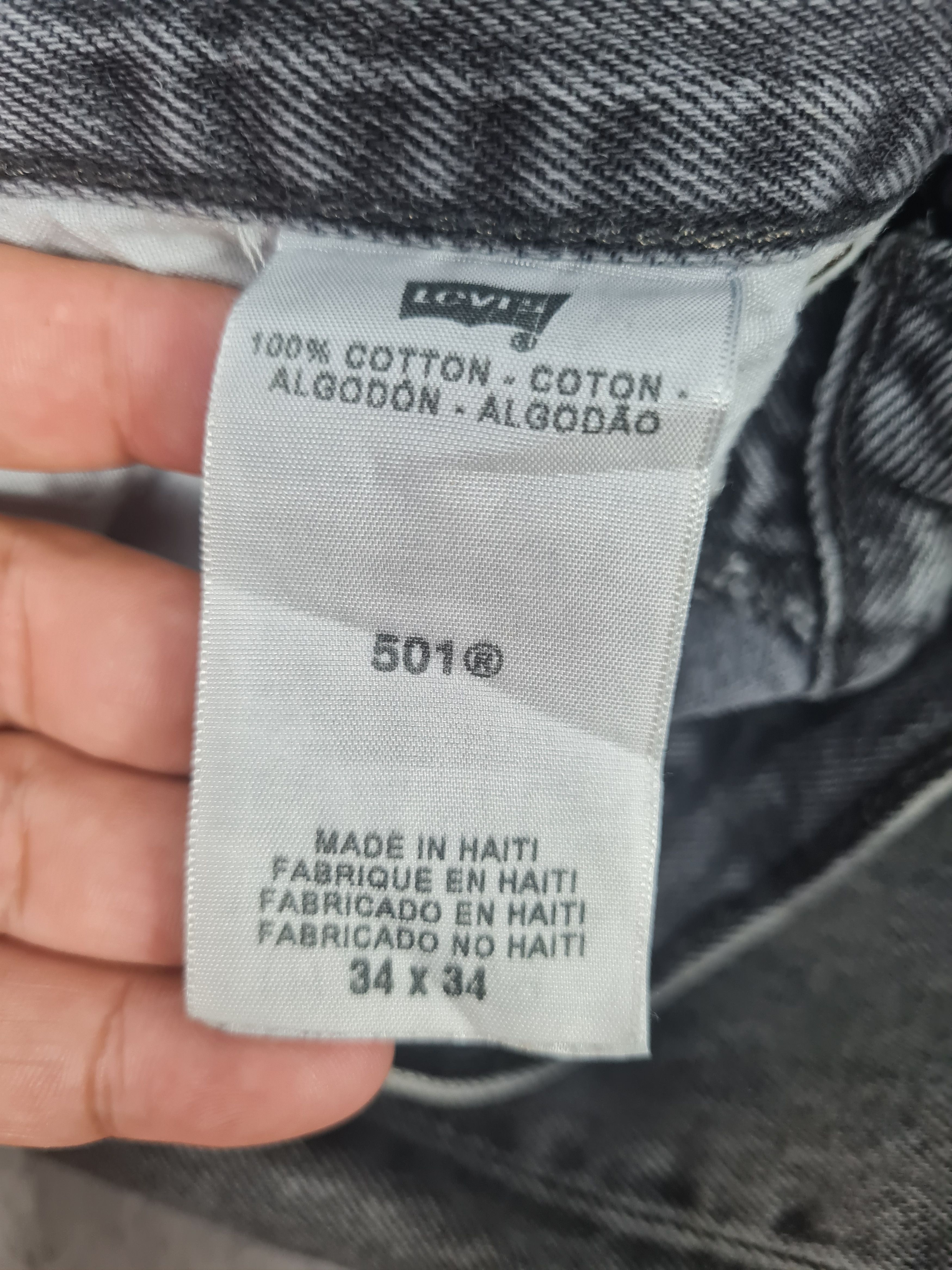 Levi's Vtg LEVIS 501 Black Sun Faded Ripped Jeans L0398 Size 34X33 Size US 34 / EU 50 - 14 Thumbnail