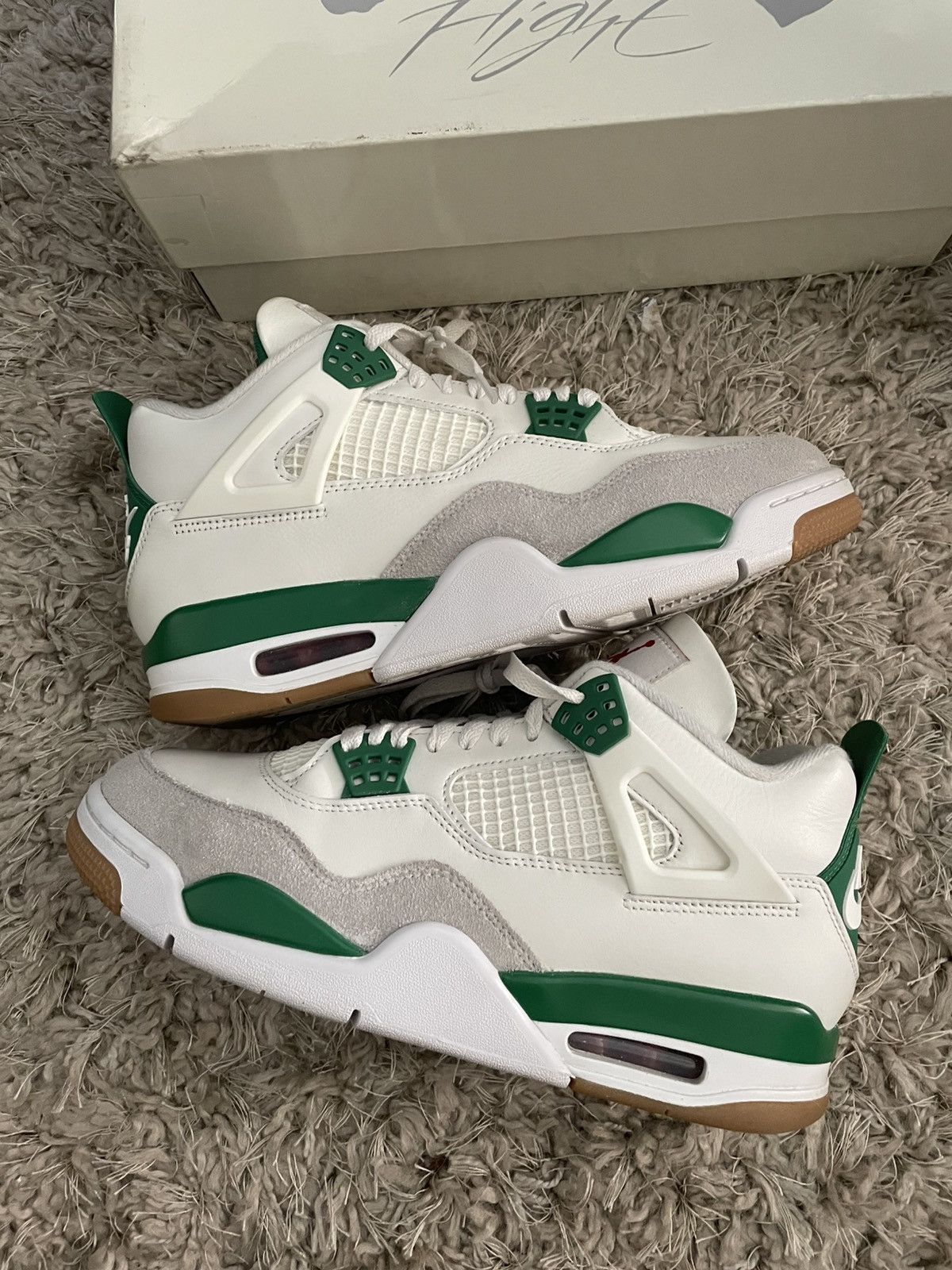 Jordan Brand Jordan 4 SB Pine Green Size US 9 / EU 42 - 2 Thumbnail