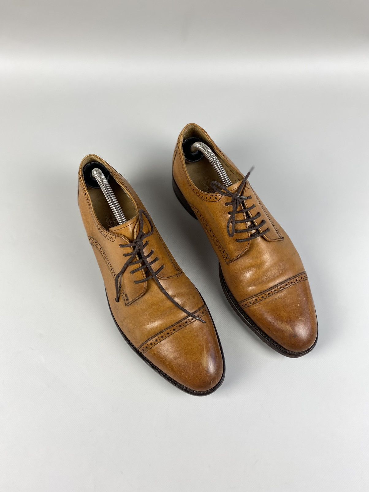 Loake Loake Guilhall men’s leather Oxford formal shoes Size US 9.5 / EU 42-43 - 4 Thumbnail