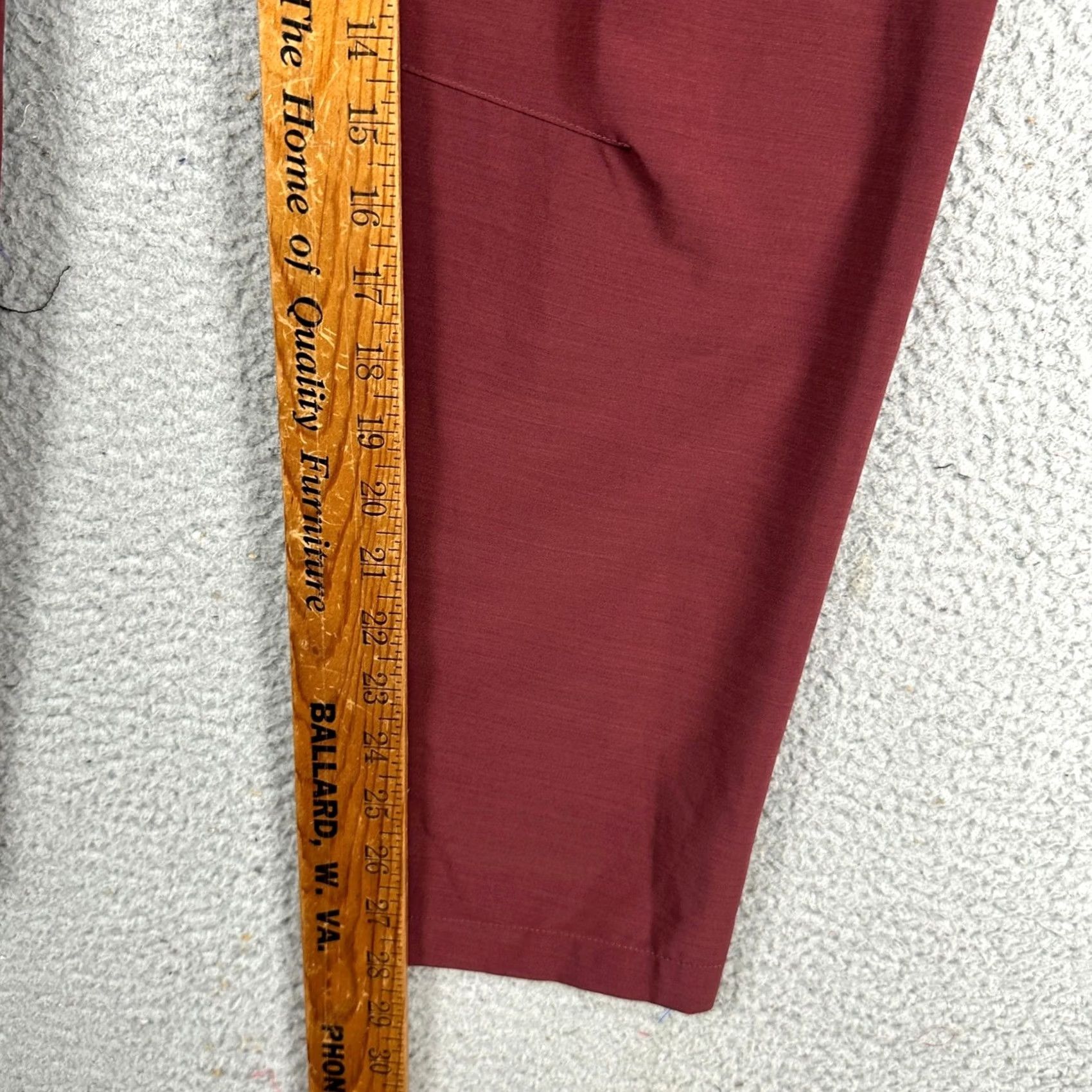 Fabletics Fabletics Mens Chino Pants Regular Slim Flat Front Maroon 34 Inseam 28 Size US 31 - 7 Thumbnail