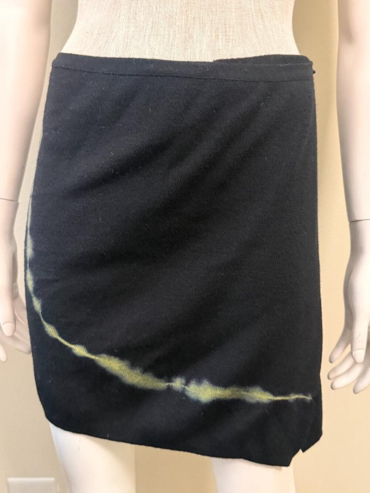 Versace VINTAGE ISTANTE BY GIANNI VERSACE MINI KNIT WRAP SKIRT S Size 27" / US 4 / IT 40 - 1 Thumbnail