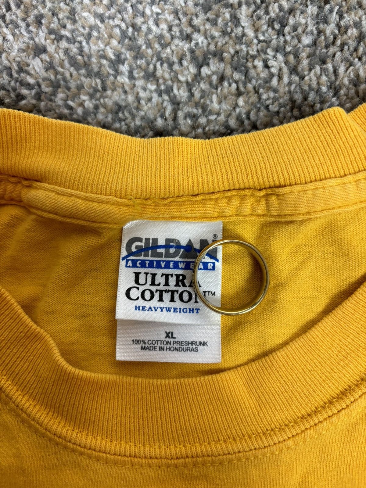Gildan Y2k yellow michigan athletics u of m long sleeve tshirt Size US XL / EU 56 / 4 - 3 Thumbnail