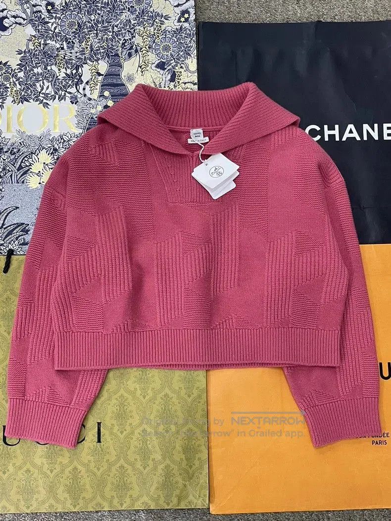 Hermes Hermes Pink Logo Collar Sweater. Size US M / EU 48-50 / 2 - 1 Thumbnail