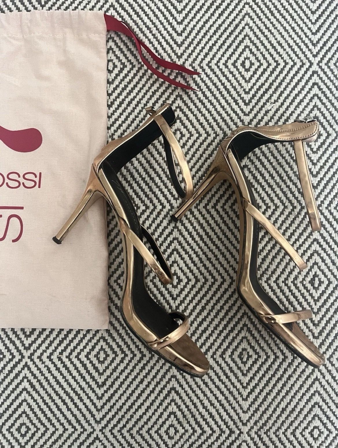 Sergio Rossi Sergio Rossi Rose Gold Heels Size US 7 / IT 37 - 7 Thumbnail