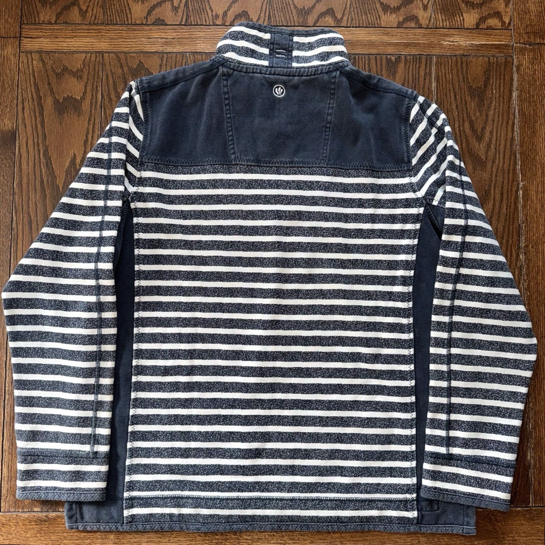 FatFace Fat Face The Iconic Airlie Striped 1/4 Zip Pull Over Shirt Men’s XL Navy Blue Size XL / US 12-14 / IT 48-50 - 5 Thumbnail