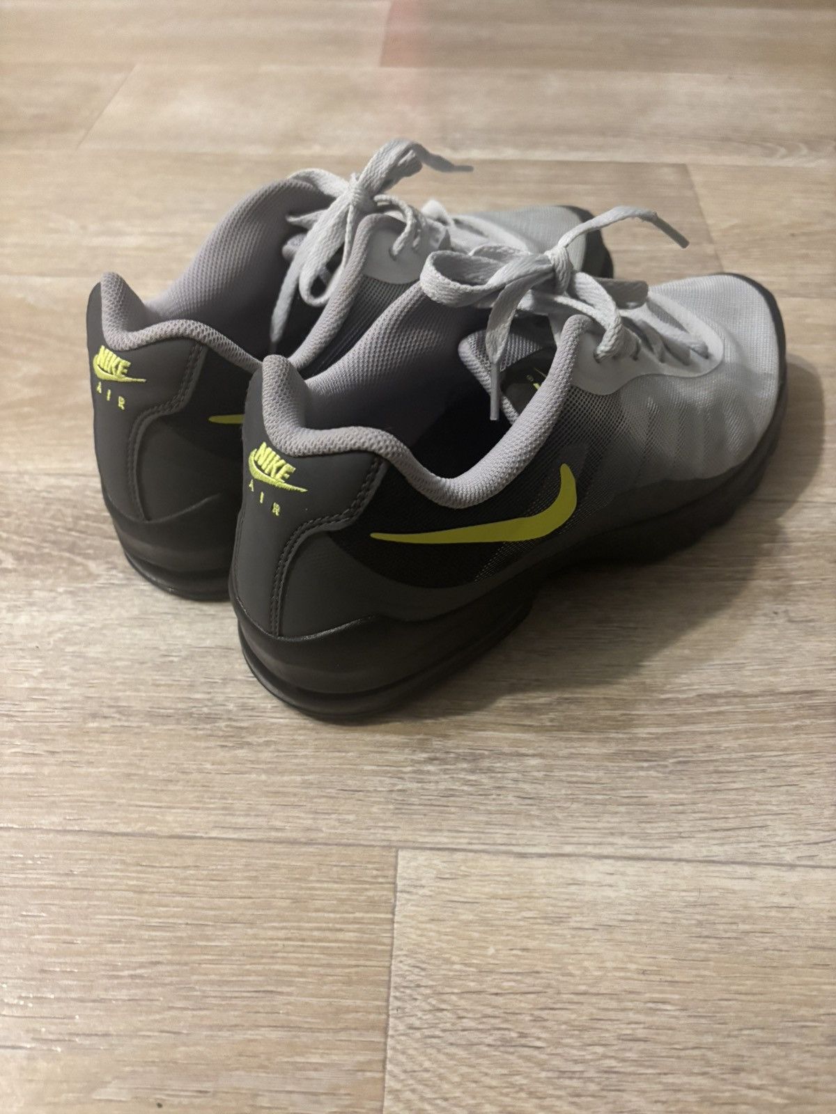Nike Nike Air Invigor Grey sneakers Size US 11 / EU 44 - 3 Thumbnail