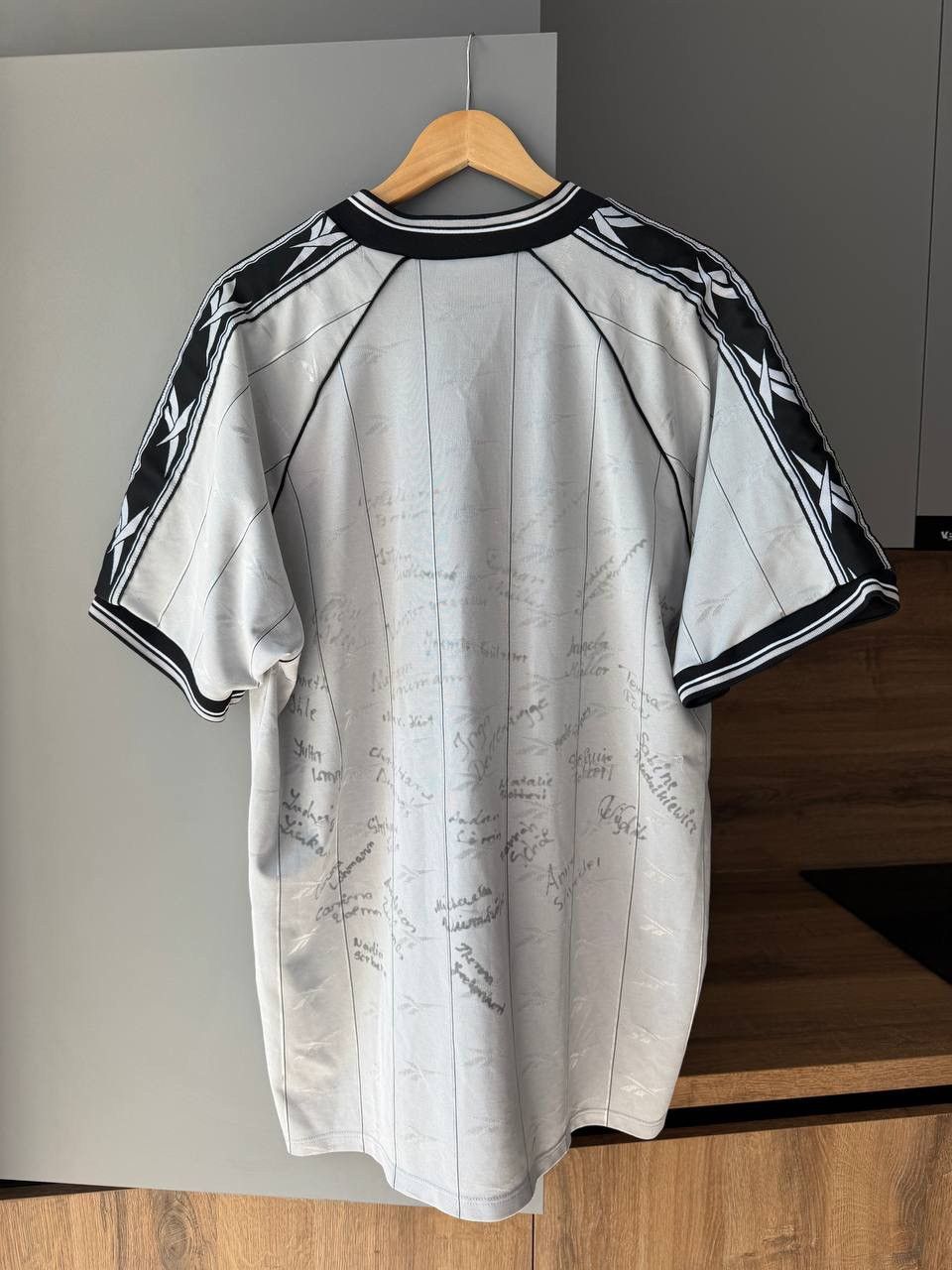 Vintage Signed Borussia Monchengladbach 1997-1998 Away Jersey Shirt Size US XXL / EU 58 / 5 - 6 Thumbnail