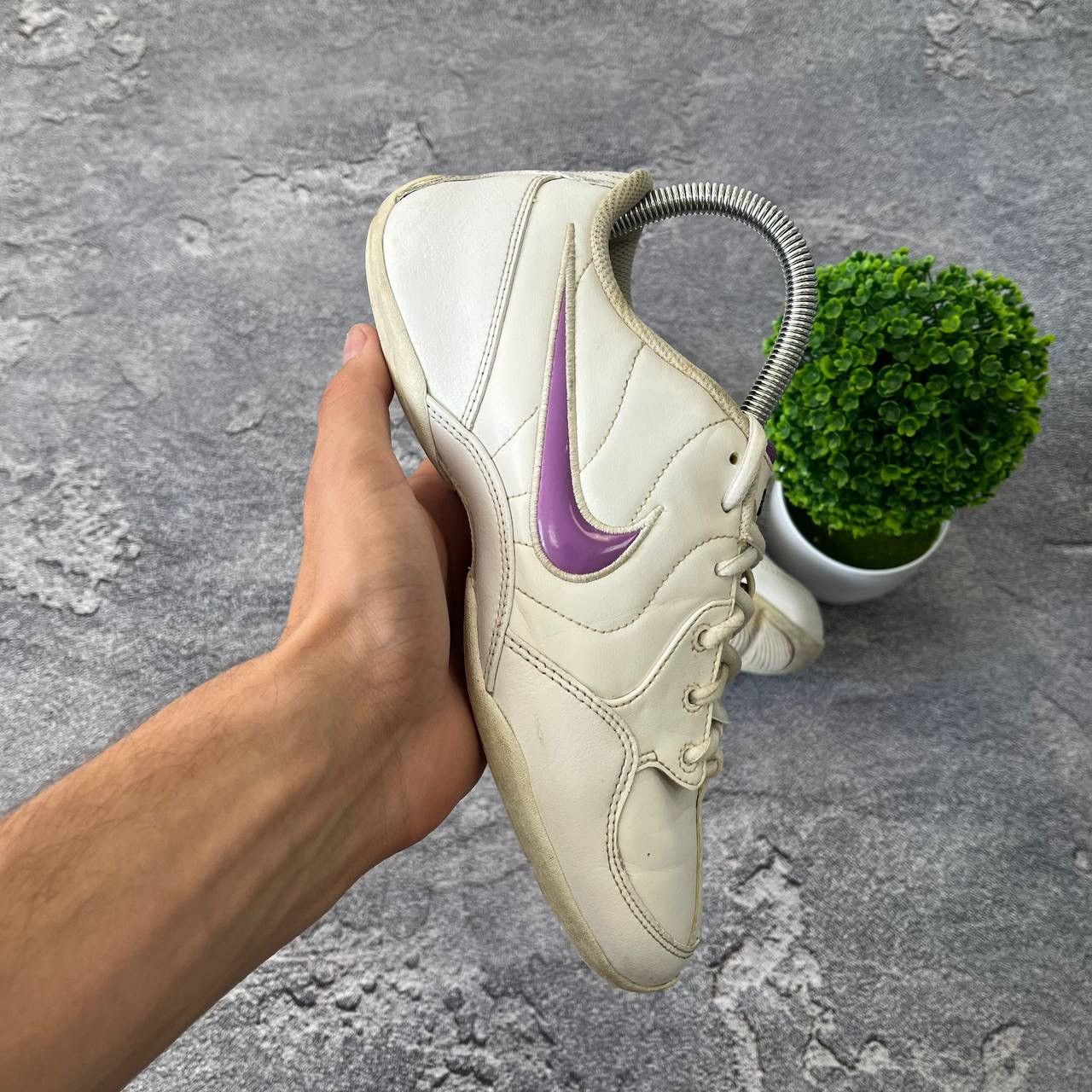 Nike Vintage 00s Y2k Nike Sneakers hype rare shoes.Size US 7.5 Size US 7.5 / EU 40-41 - 12 Thumbnail