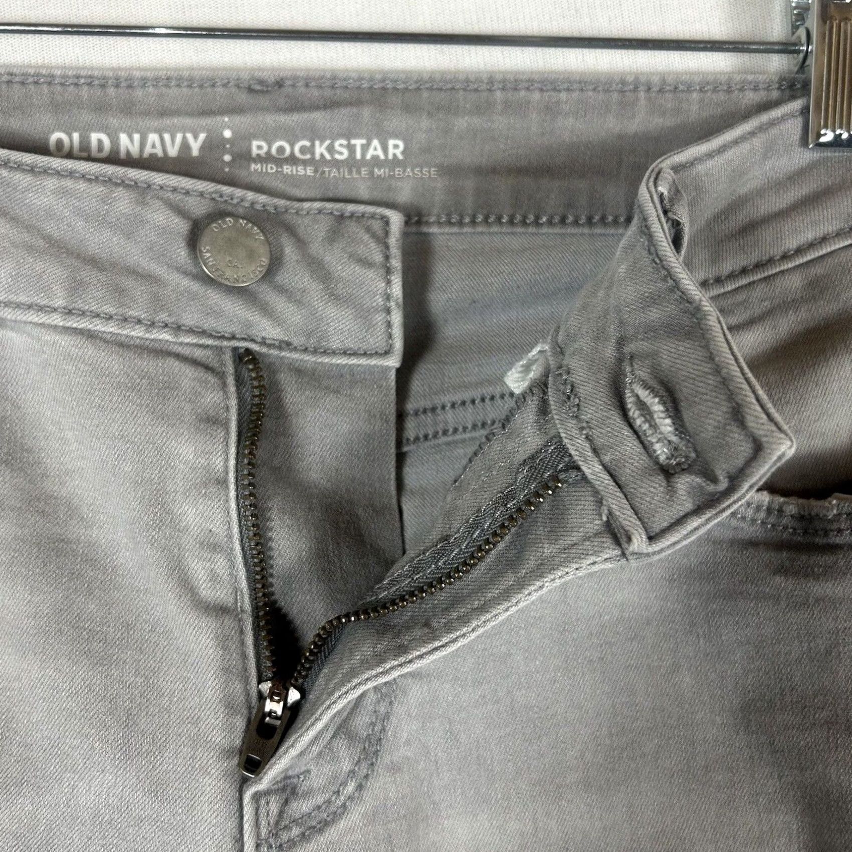 Old Navy Old Navy Jeans Mid Rise Womens 4 Gray Denim 5-Pocket Stretch Pockets Tight Skinny Pants Clothing Size 27" / US 4 / IT 40 - 4 Thumbnail