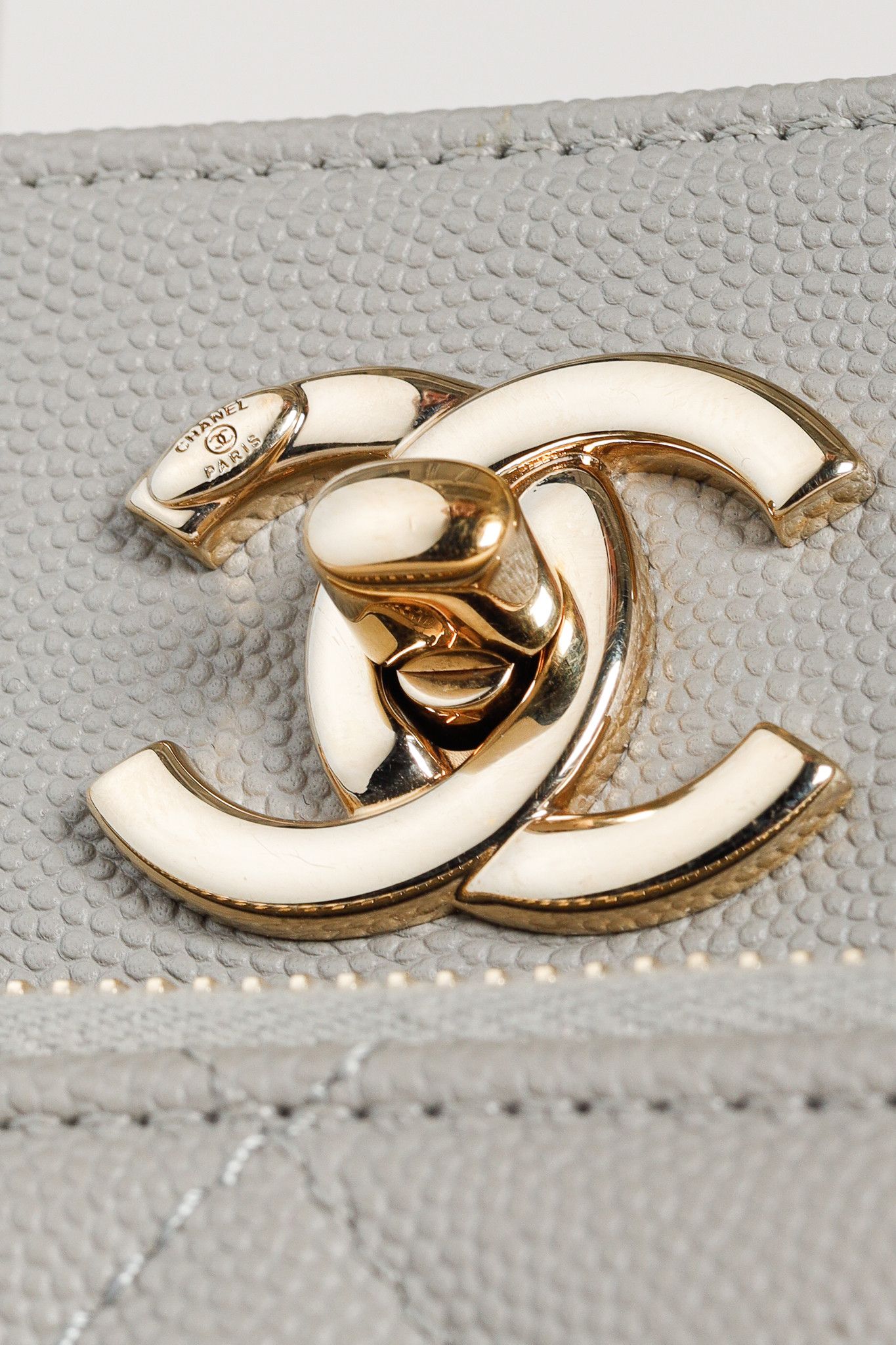 Chanel Chanel Business Affinity Large Caviar Leather Quilted Tote Size ONE SIZE - 13 Thumbnail