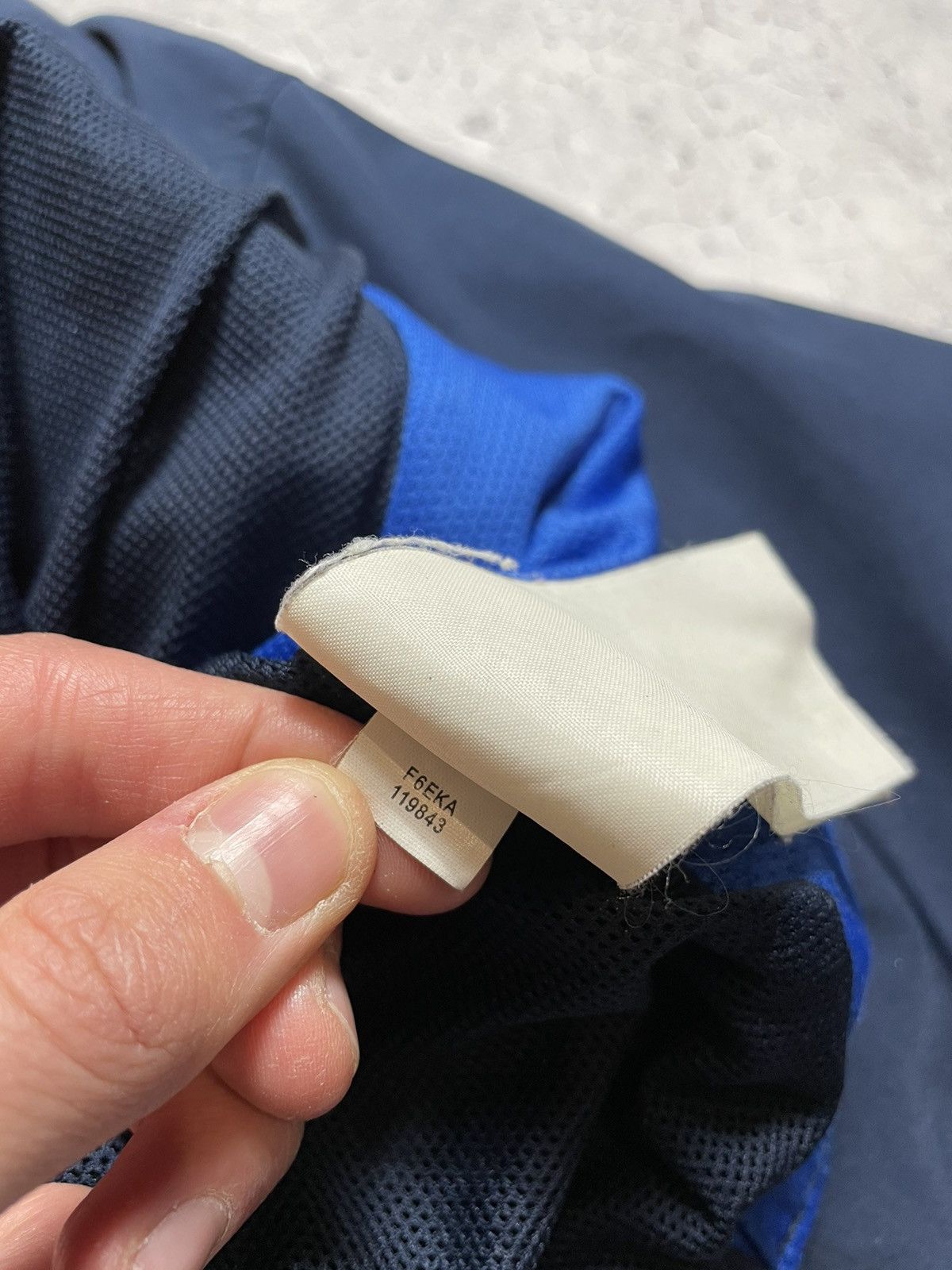 Nike × Vintage Vintage Nylon Windbreaker Jacket Nike Drill Swoosh Logo Y2K Size US L / EU 52-54 / 3 - 10 Thumbnail