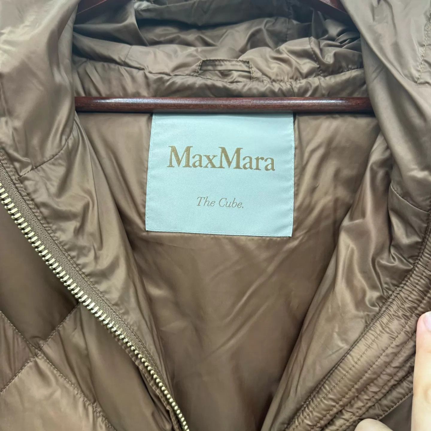 Max Mara MaxMara Quilted Hooded Zipper Waist Vest Caramel 40 99N wm Size S / US 4 / IT 40 - 4 Thumbnail