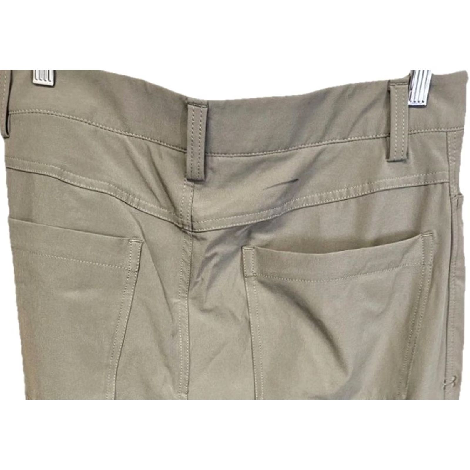 Under Armour Under Armour Men’s Tactical Performance Khaki Pants 32/32 Beige Solid Pants Mens 32/32 XS? Size US 32 / EU 48 - 6 Thumbnail