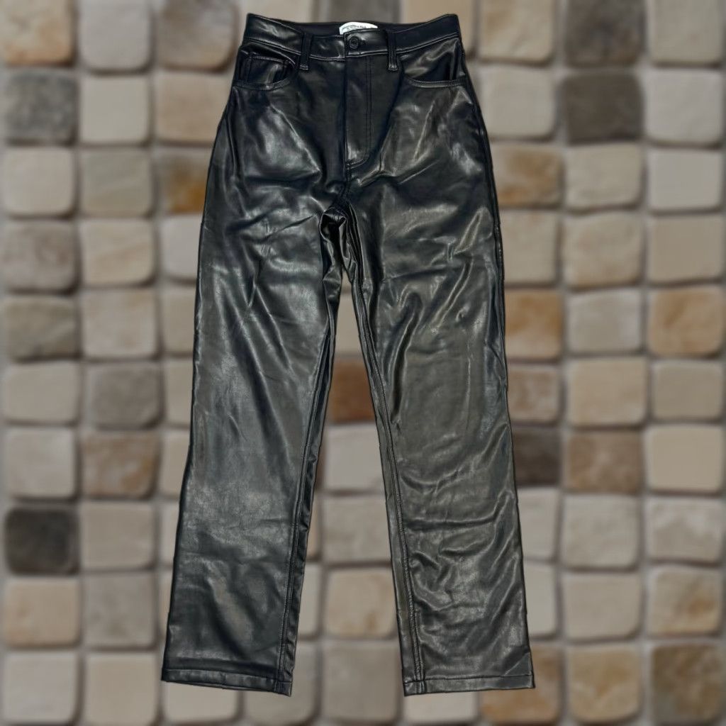 Abercrombie & Fitch Abercrombie & Fitch The 90s Straight Pants Women XS-4 Black Faux Leather High Rise Straight Modern Style Size 27" / US 4 / IT 40 - 1 Thumbnail