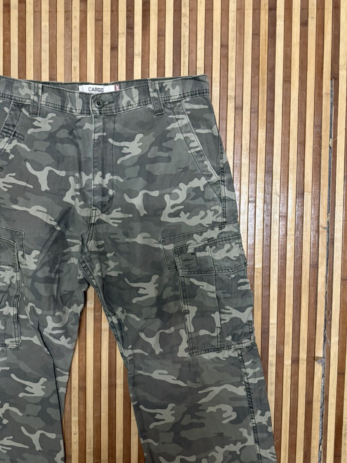 Levi's Levis Camouflage Cargo Pants / Multipocket / Streetwear Size US 36 / EU 52 - 4 Thumbnail