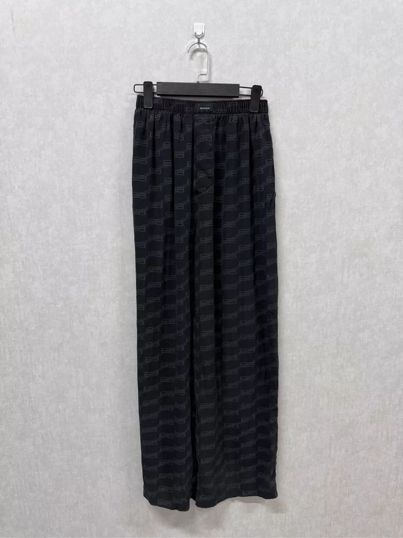 Balenciaga Balenciaga Printed Long Pants Size US 36 / EU 52 - 1 Thumbnail