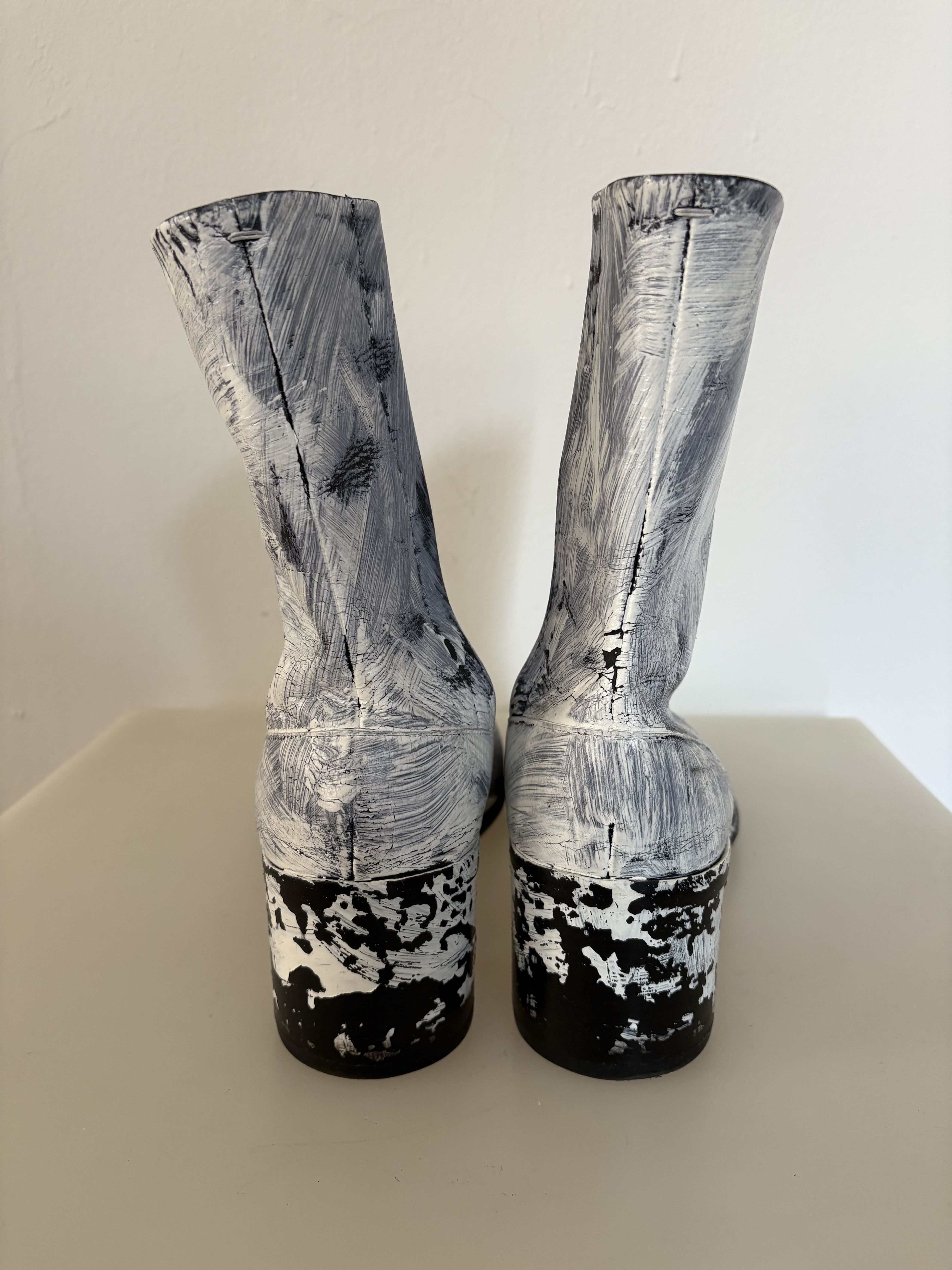 Maison Margiela Maison Margiela Painted White Tabi Boots Size US 11 / EU 44 - 3 Thumbnail
