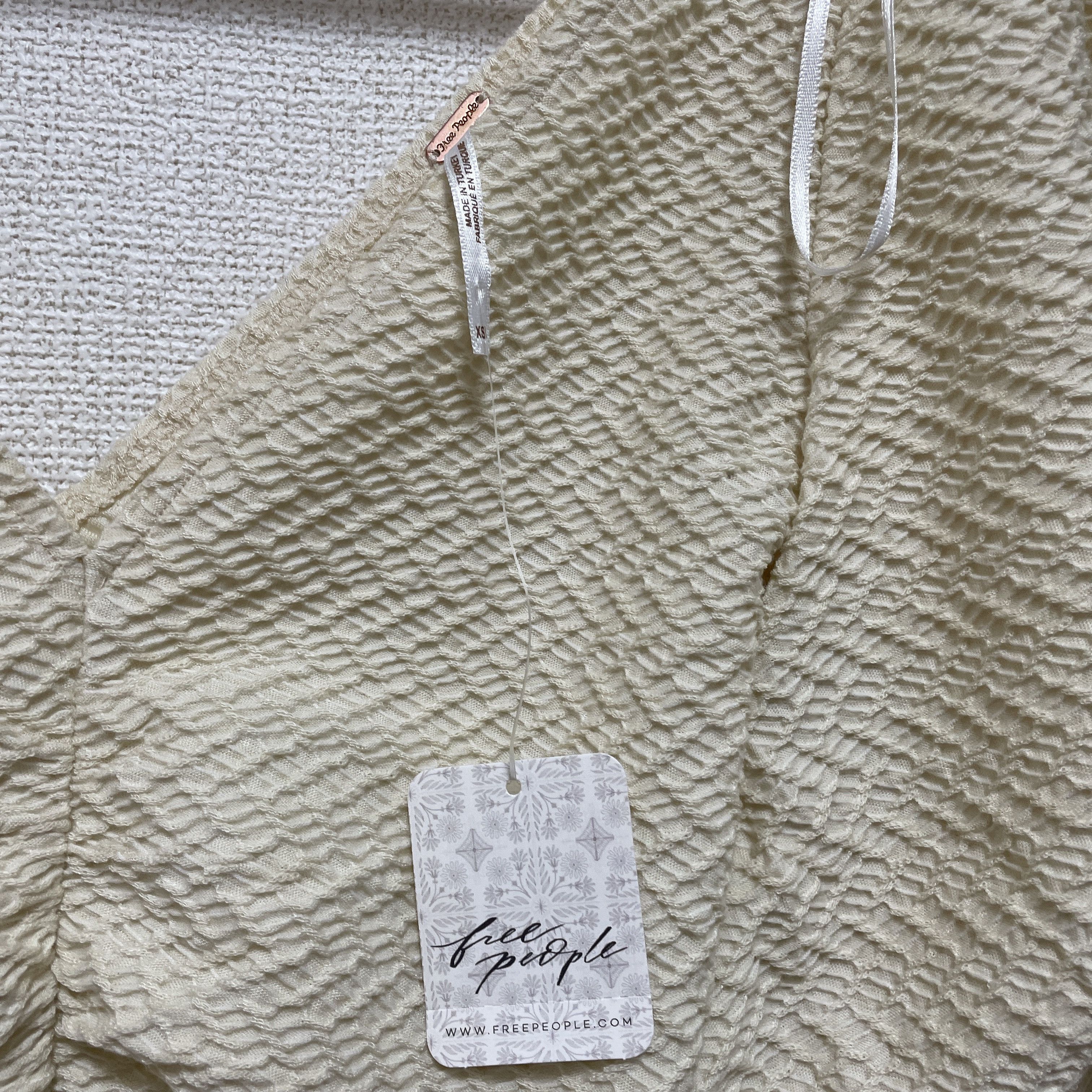 Free People NWT Free People Cupcake Tops White Beige XS Size XS / US 0-2 / IT 36-38 - 5 Thumbnail