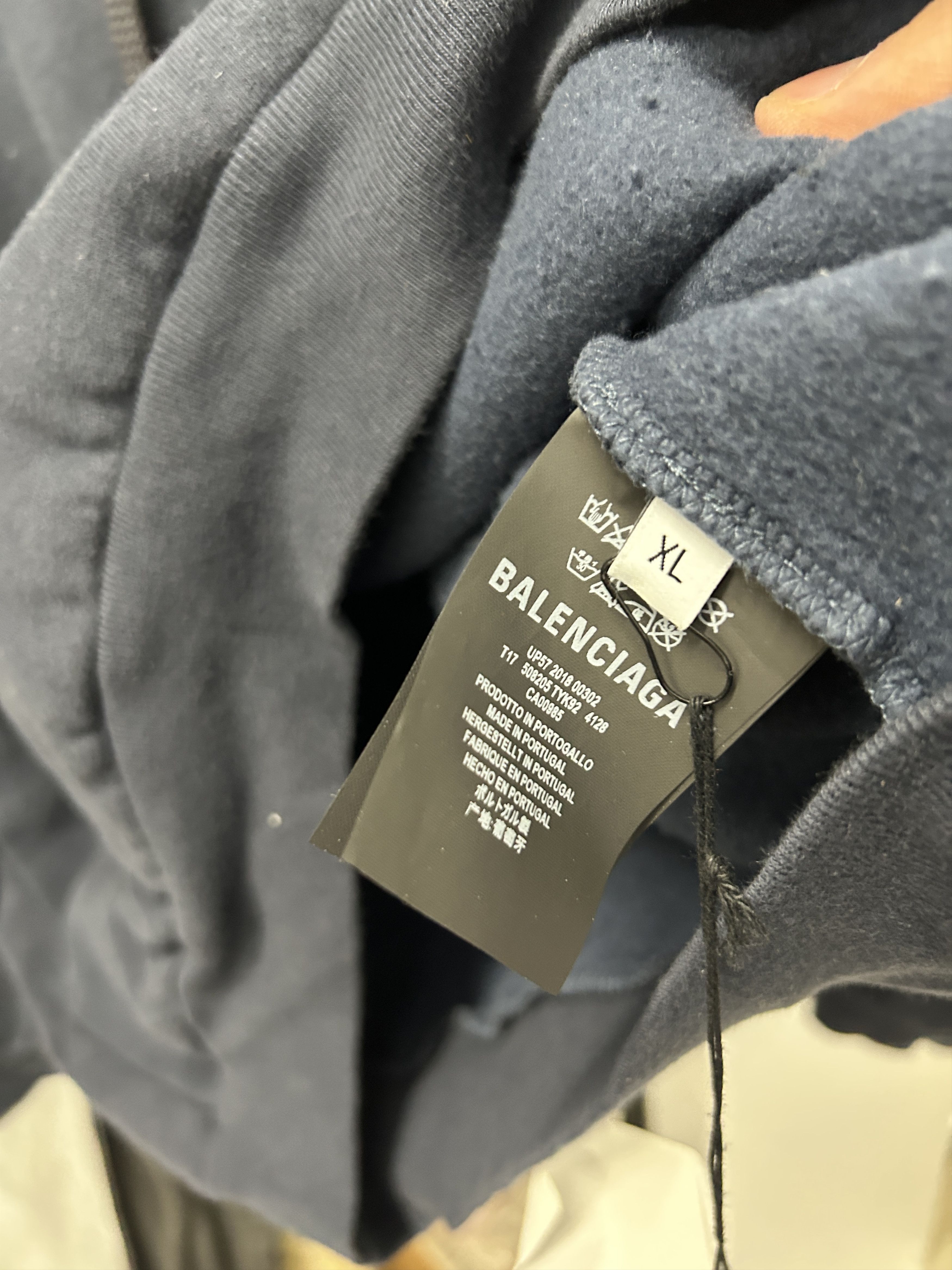 Balenciaga Balenciaga 2018 Campaign Logo Navy Hoodie Pullover Size US XL / EU 56 / 4 - 6 Thumbnail