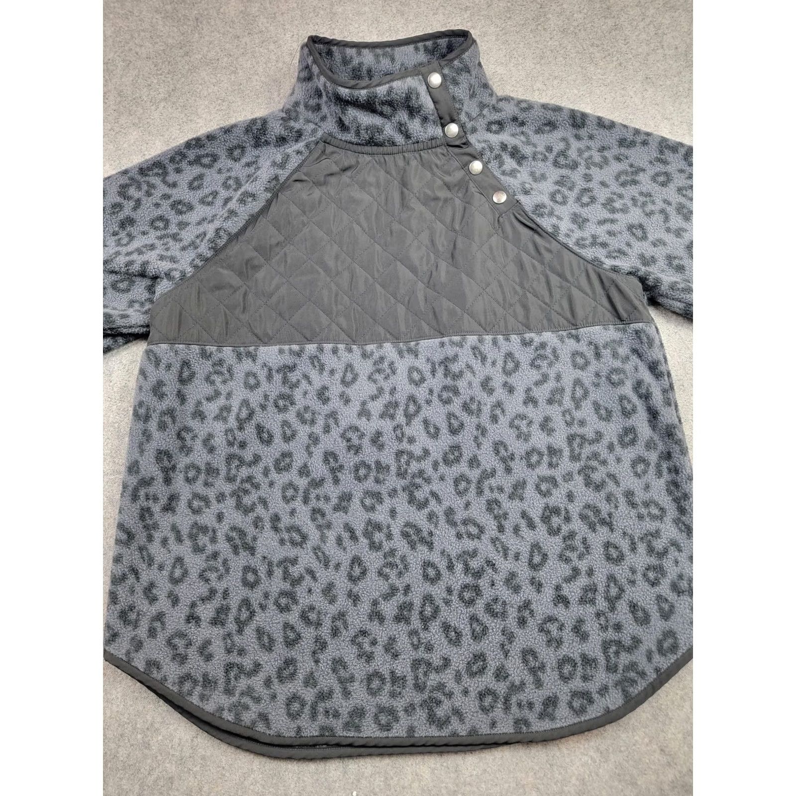 J.Crew J.CREW Fleece Womens Large Gray Leopard Print Quilted Snap Pullover Shirt Size L / US 10 / IT 46 - 5 Thumbnail
