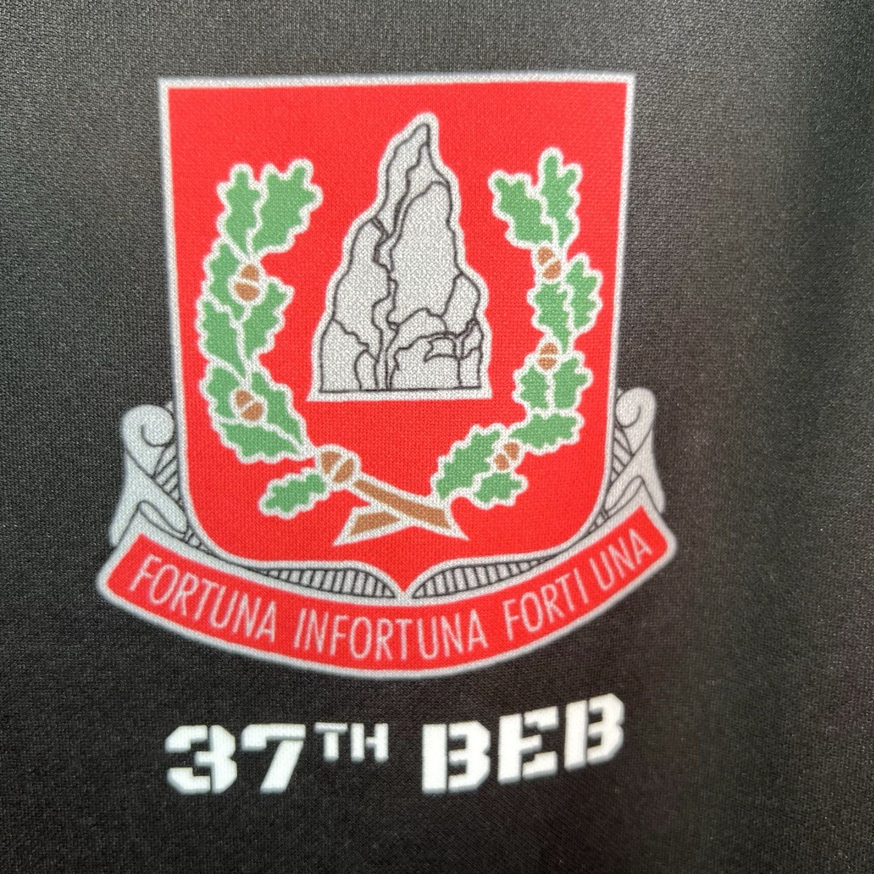 Vintage USA Special Ops 37Th BEB Engineering Sweatshirt Men’s L Black Poly Graphic Print Crew Neck Pullover Logo Emblem Brand Size US L / EU 52-54 / 3 - 3 Thumbnail