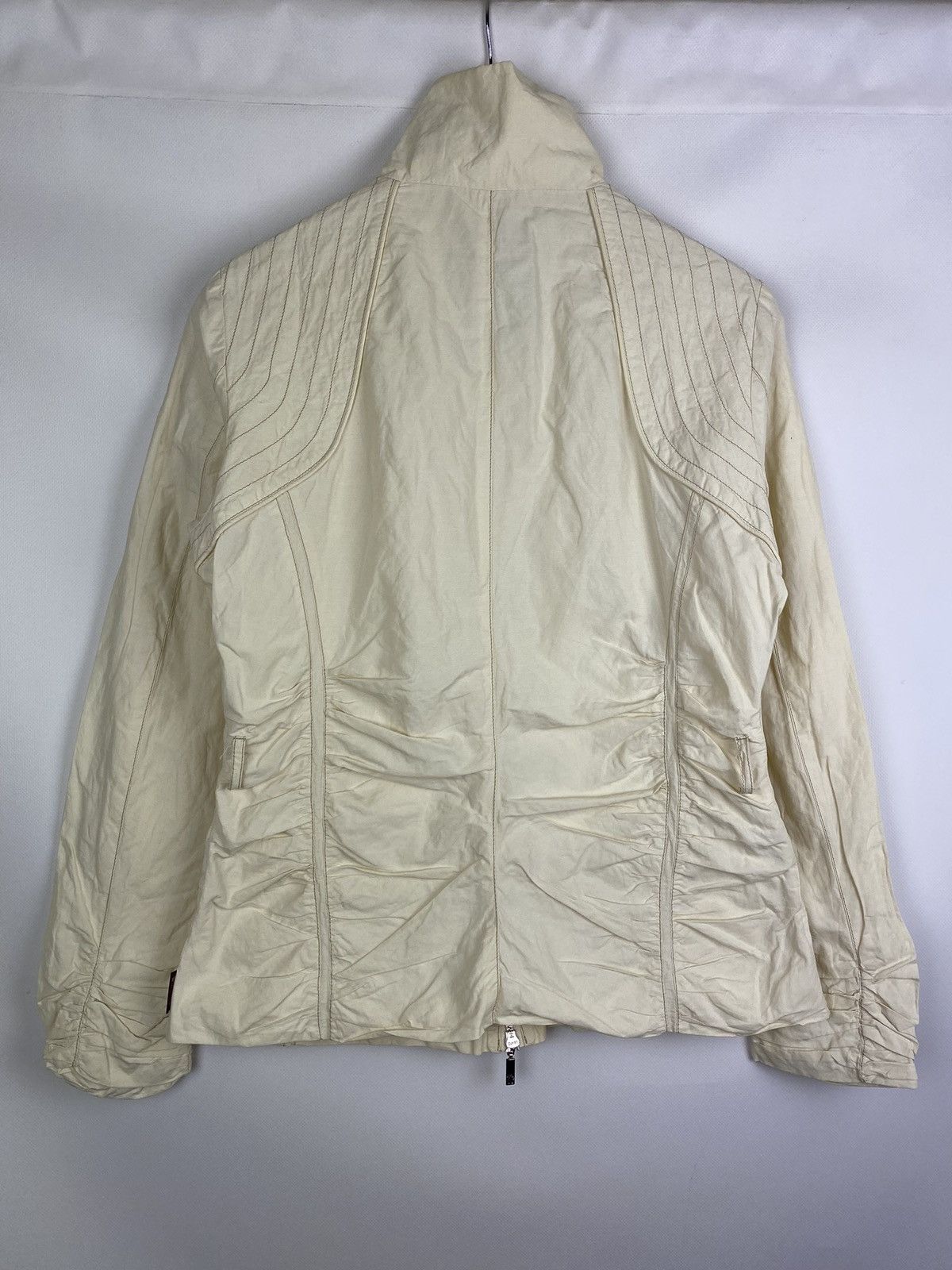 Moncler Moncler vintage ladies full zip jacket size 3 beige Size S / US 4 / IT 40 - 17 Thumbnail