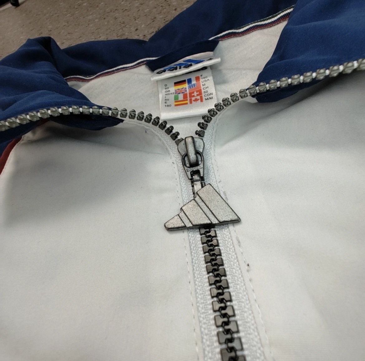 Adidas Vintage 90er Adidas Zipper Jacket XL Blue Size US XL / EU 56 / 4 - 4 Thumbnail