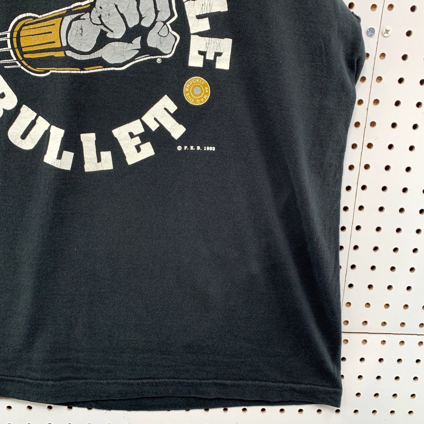 Fruit Of The Loom VINTAGE Five Knuckle Bullet T Shirt Mens 2XL Black Army Graphic Cotton Crew Neck Sleeveless 2000s Mens Size US XXL / EU 58 / 5 - 7 Thumbnail