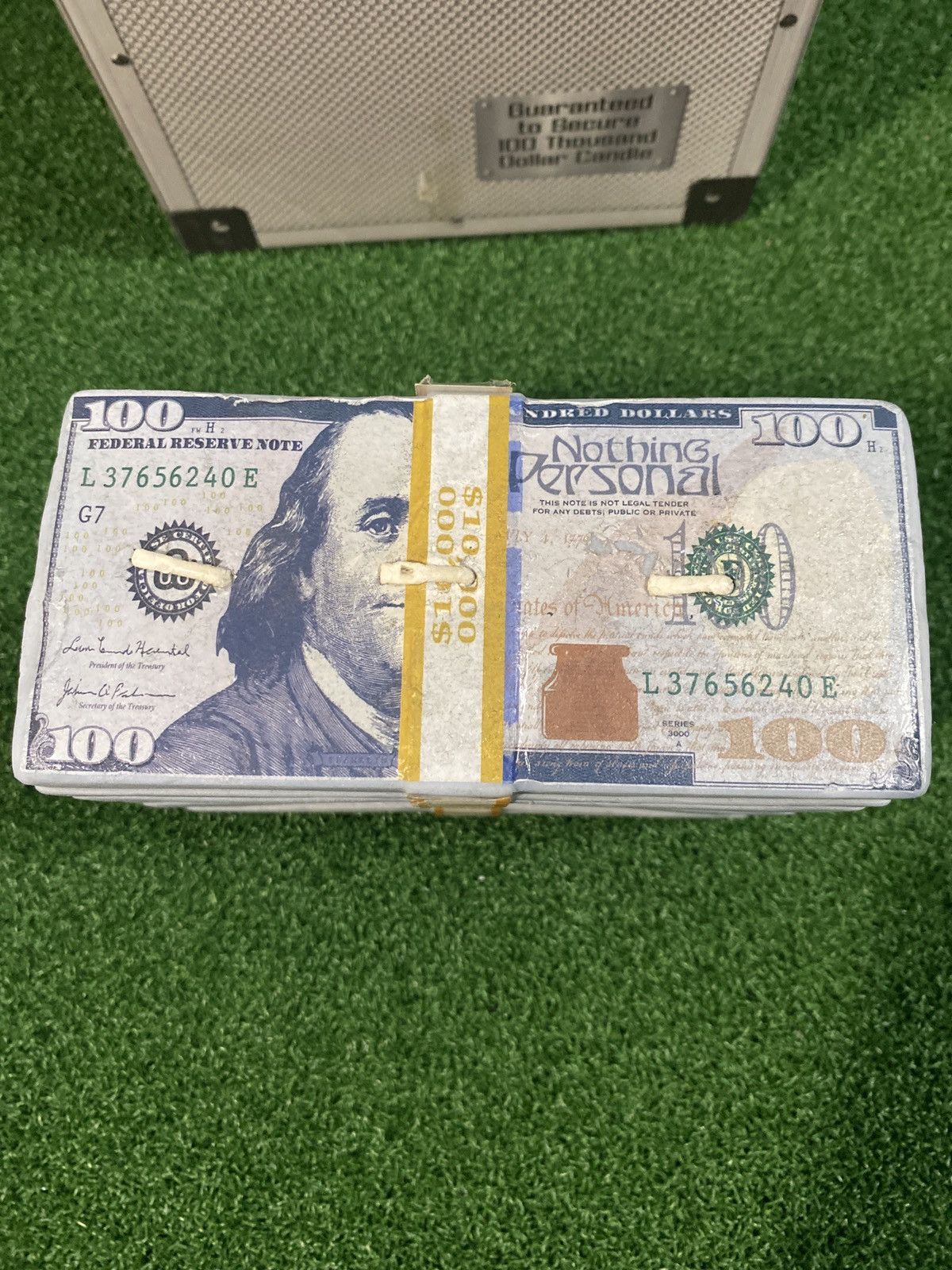 Nothing Personal Nothing Personal Money Stack Candle Size ONE SIZE - 1 Thumbnail