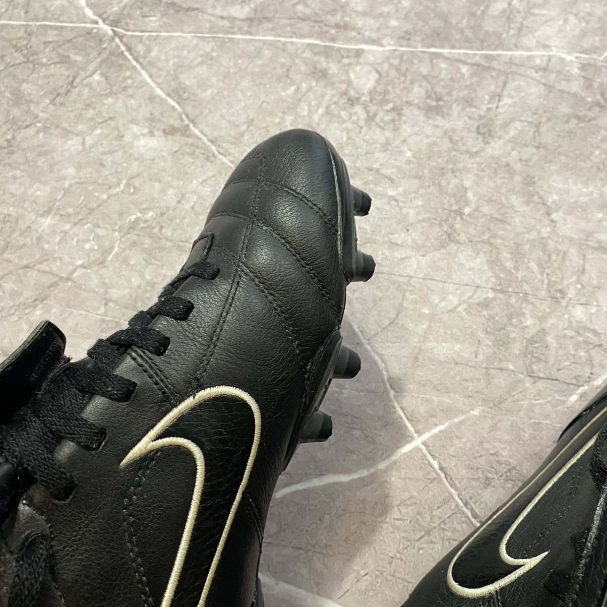Nike VINTAGE NIKE TIEMPO MYSTIC II FG R10 FOOTBALL BOOTS Size US 10.5 / EU 43-44 - 11 Thumbnail