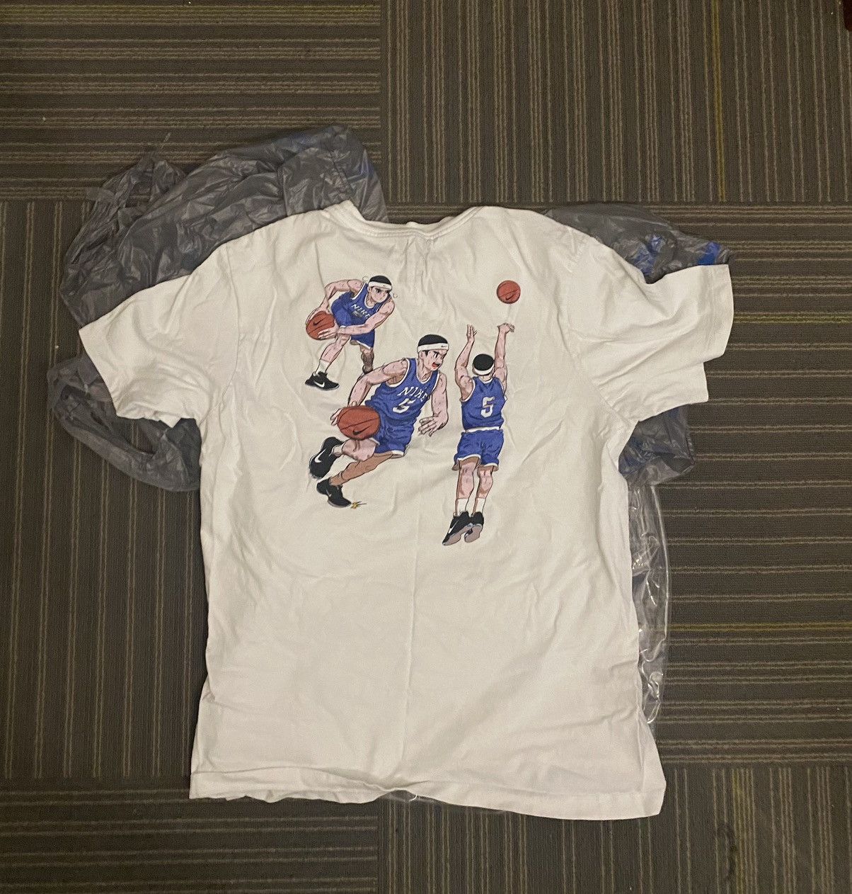 Nike × Vintage Nike graphic tee Size US S / EU 44-46 / 1 - 2 Thumbnail