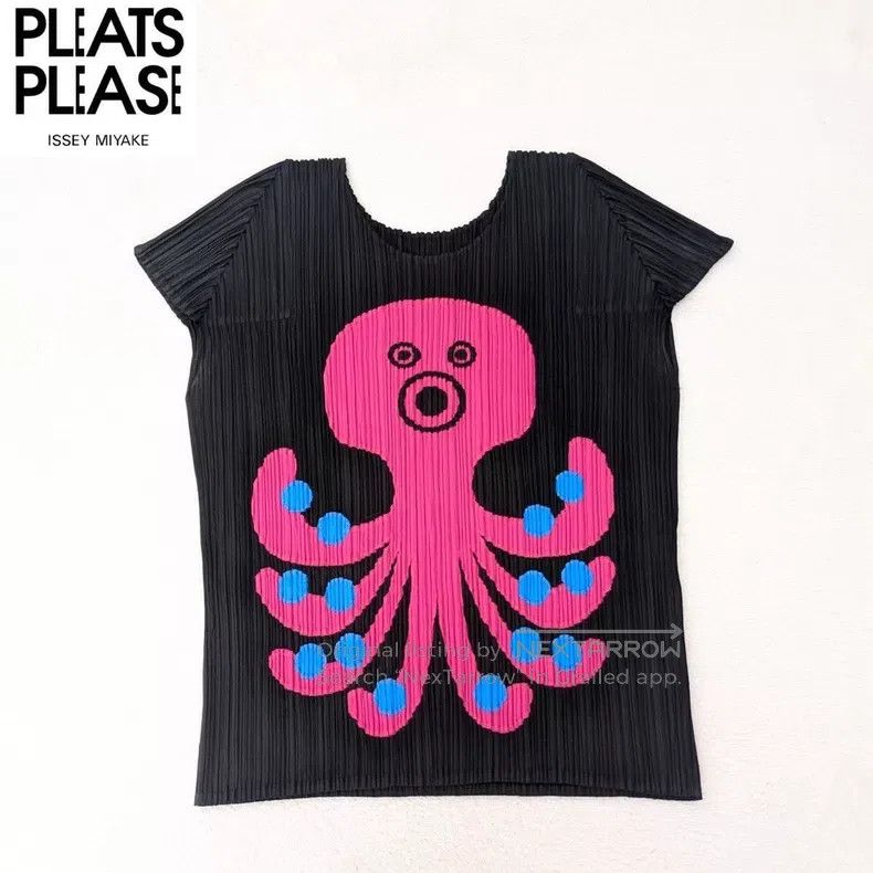 Issey Miyake Issey Miyake Black Octopus Patch Short Sleeve Top Size L / US 10 / IT 46 - 1 Thumbnail