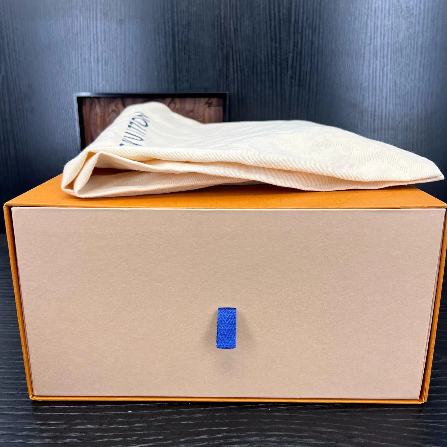 Louis Vuitton LV Footprint 25s Blue 41 99 New Size US 8 / EU 41 - 9 Thumbnail