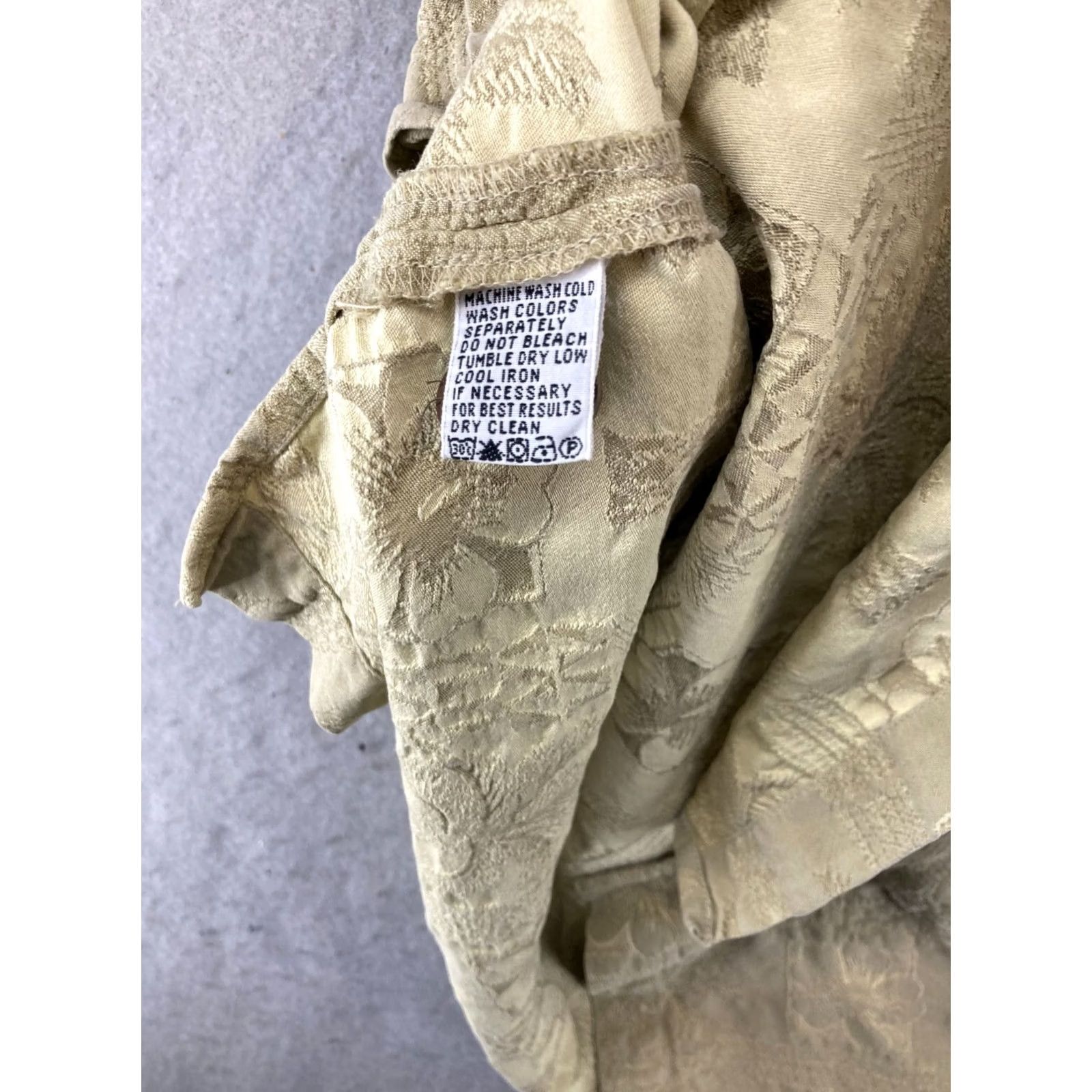 Tommy Bahama VINTAGE Tommy Bahama Shirt Mens XL Silk Floral Beach Size US XL / EU 56 / 4 - 7 Thumbnail