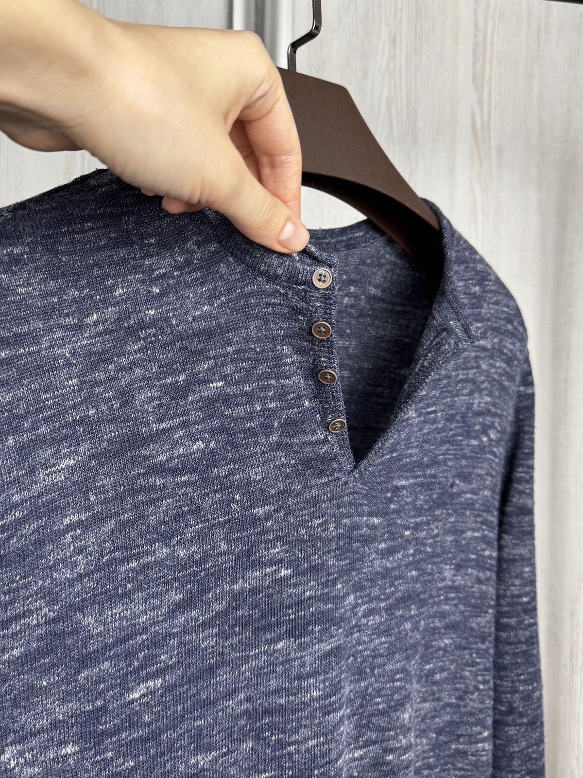 John Varvatos John Varvatos U.S.A Luxe Linen blend henley pullover sz M Size US M / EU 48-50 / 2 - 7 Thumbnail