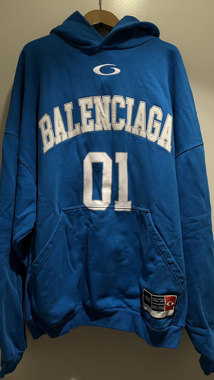 Balenciaga MEN’S BASKETBALL SERIES – HOODIE LARGE FIT IN BLUE Size US M / EU 48-50 / 2 - 1 Thumbnail