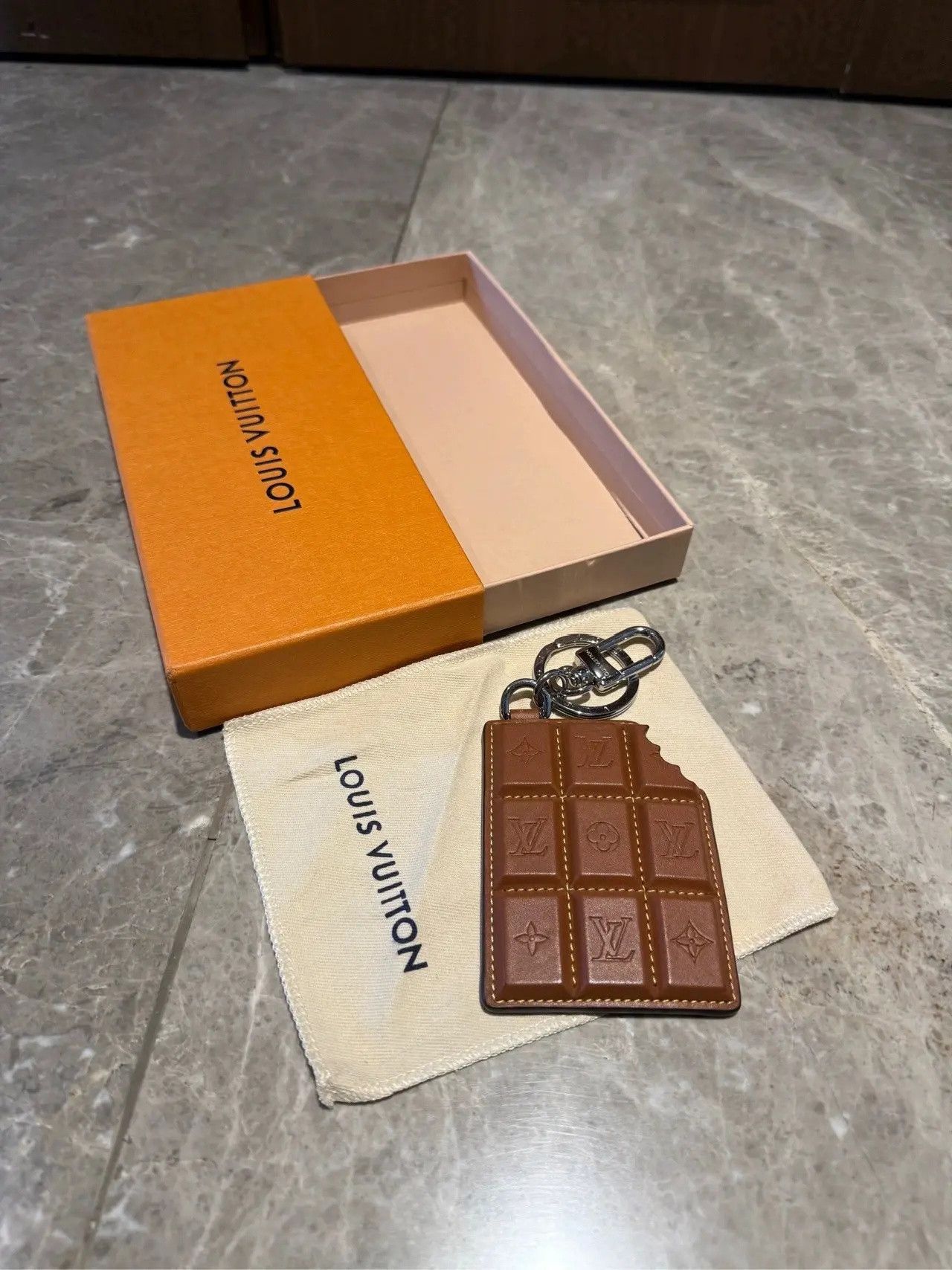 Louis Vuitton Reign Corporation LV CLOUDS Grip Tape | Grailed