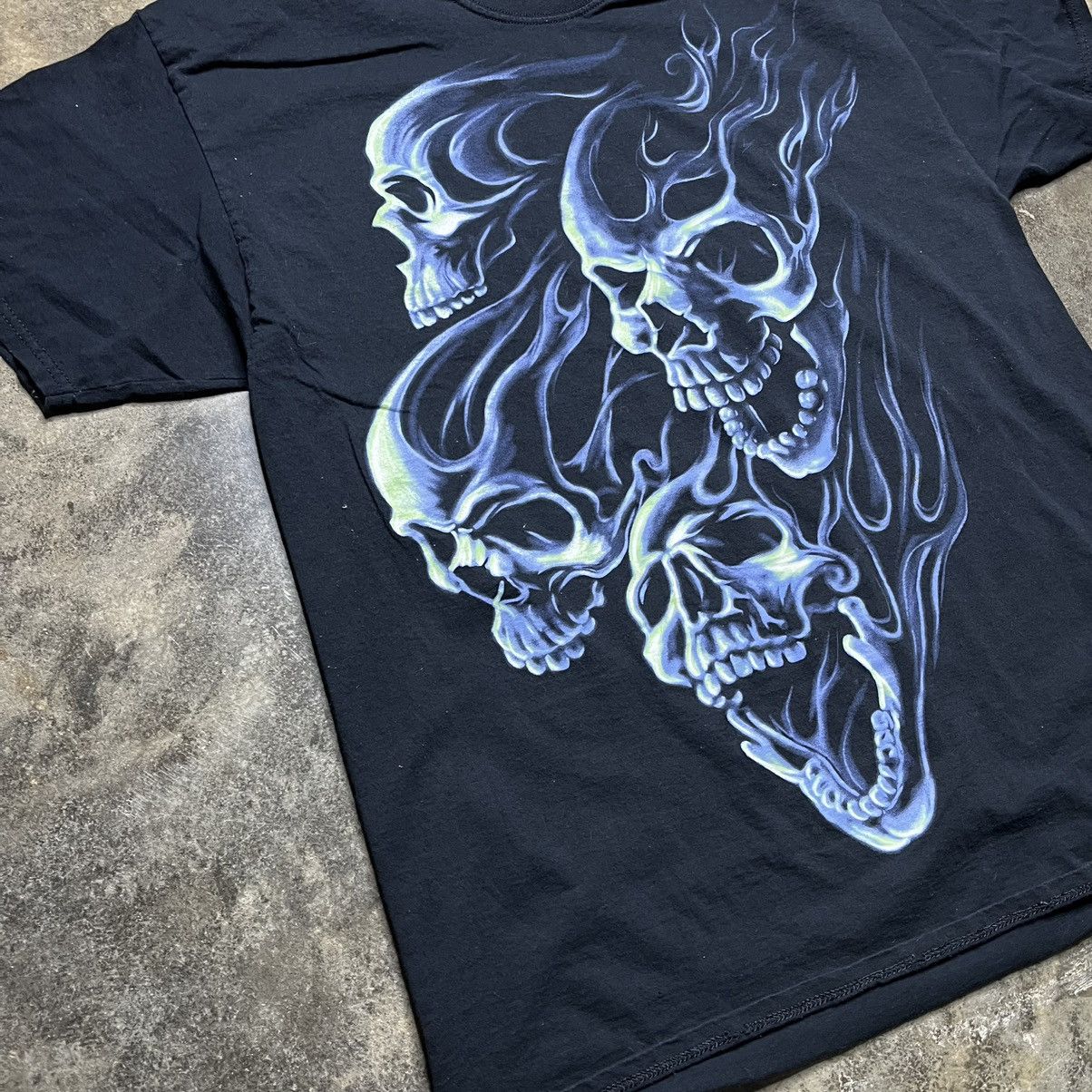 Vintage vintage y2k skull big print fire smoke tshirt Size US L / EU 52-54 / 3 - 2 Thumbnail