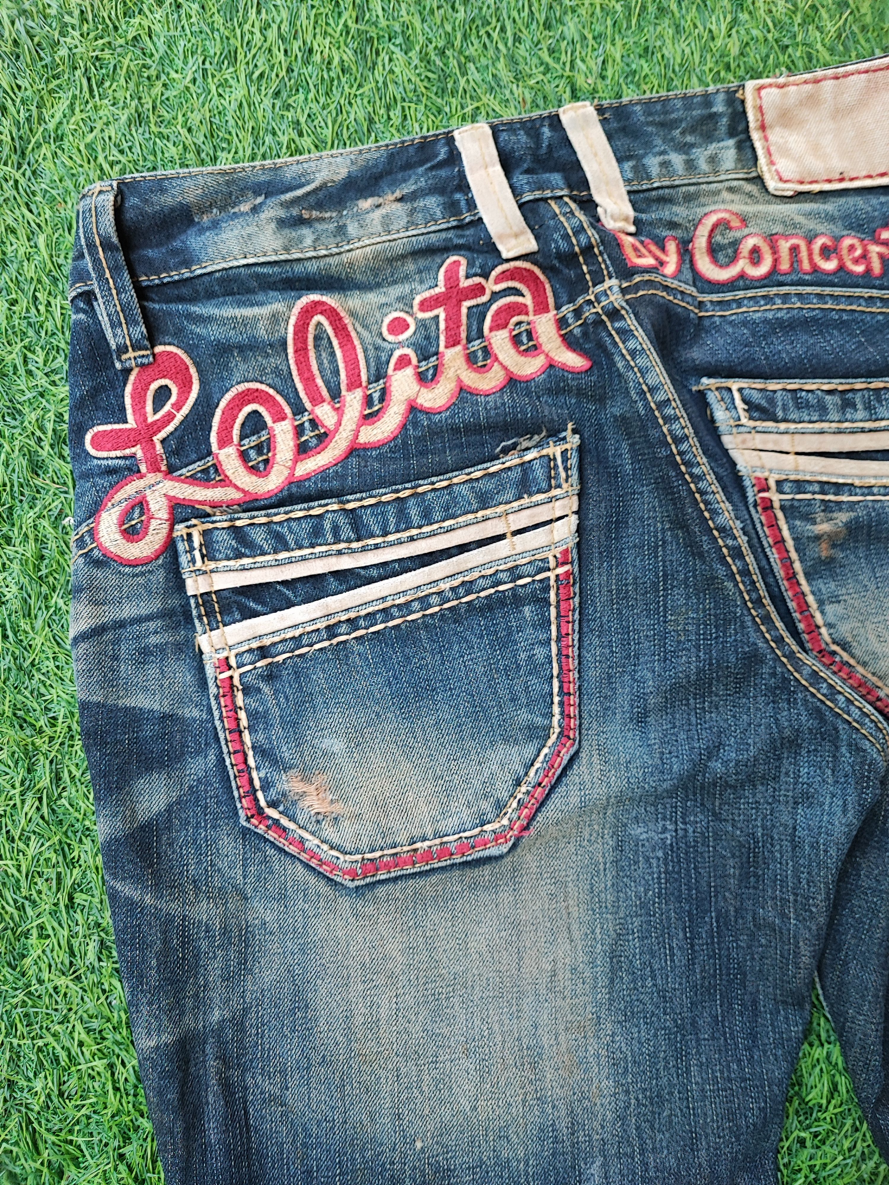 Japanese Brand Rare Yoshitomo Nara Lolita by Concert Club Distressed Jeans Size US 32 / EU 48 - 17 Thumbnail