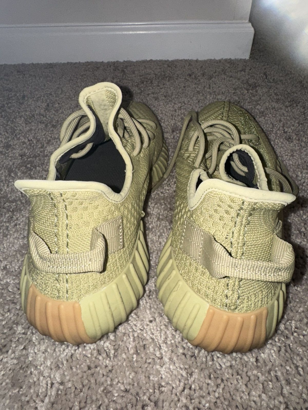 Adidas Yeezy Boost 350 V2 Sulfur Size US 11 / EU 44 - 9 Thumbnail