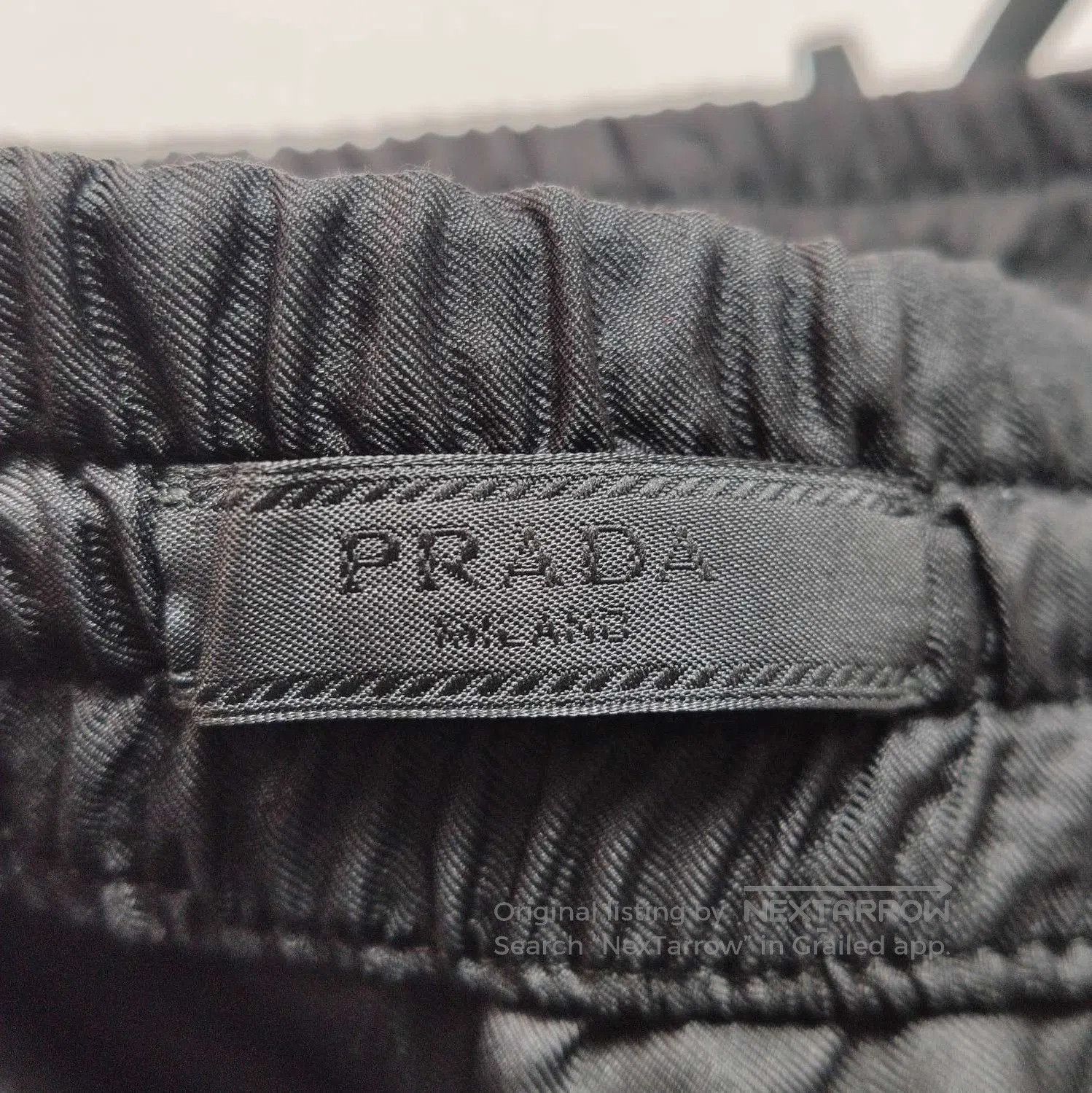 Prada Prada Silk Logo Shorts in Size M . Size 25" / US 0 / IT 36 - 5 Thumbnail