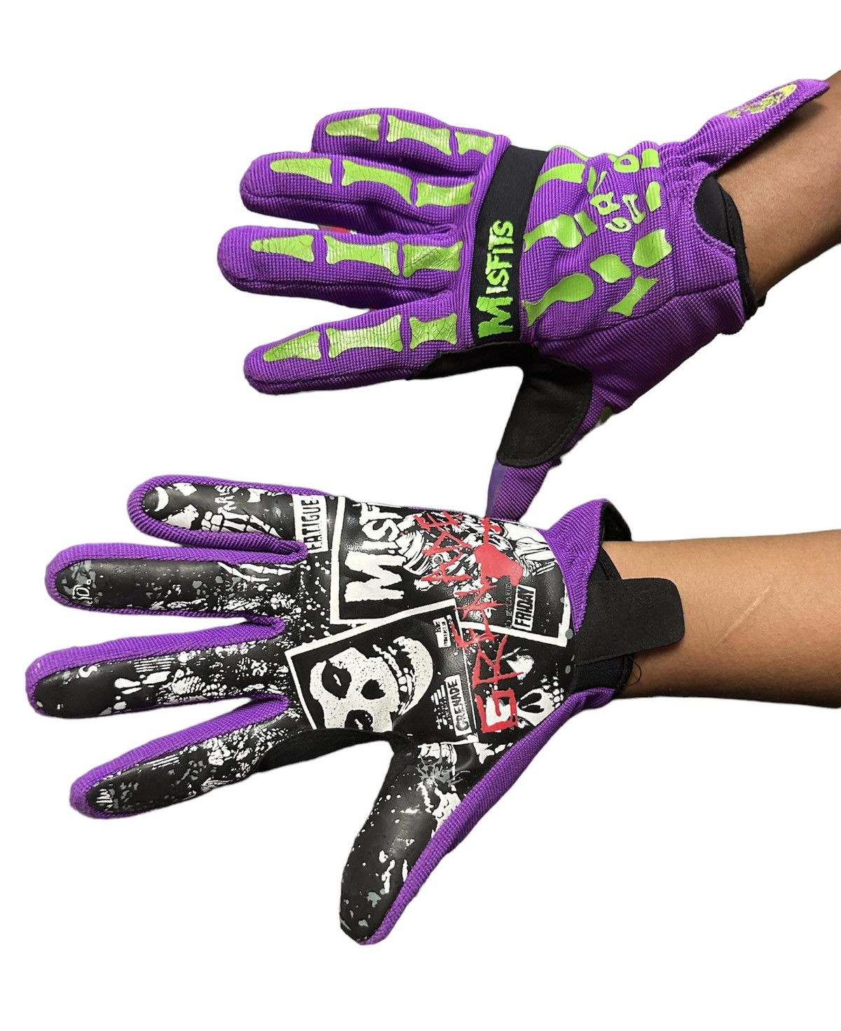 Band Tees Misfit skull glove Size ONE SIZE - 2 Thumbnail