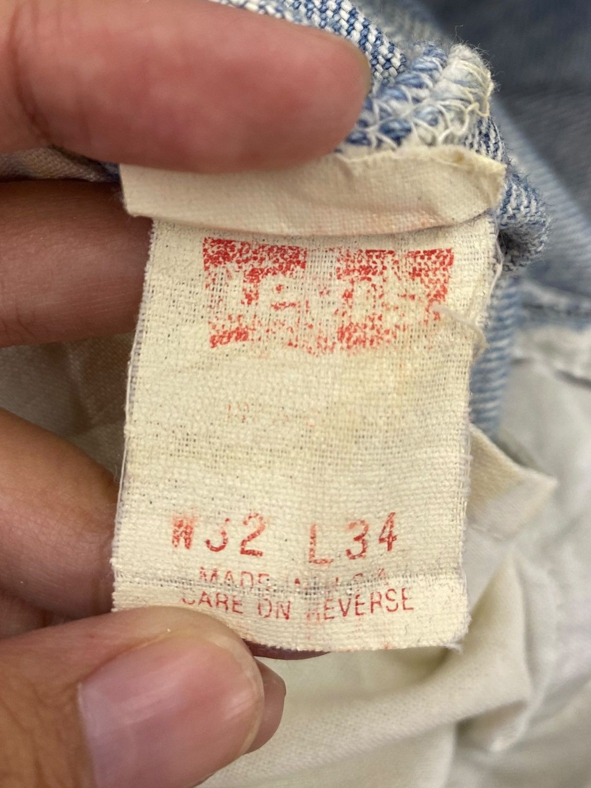Levi's Levi’s Vintage Faded Wash Distressed Style Loose Jeans Size US 28 / EU 44 - 12 Thumbnail
