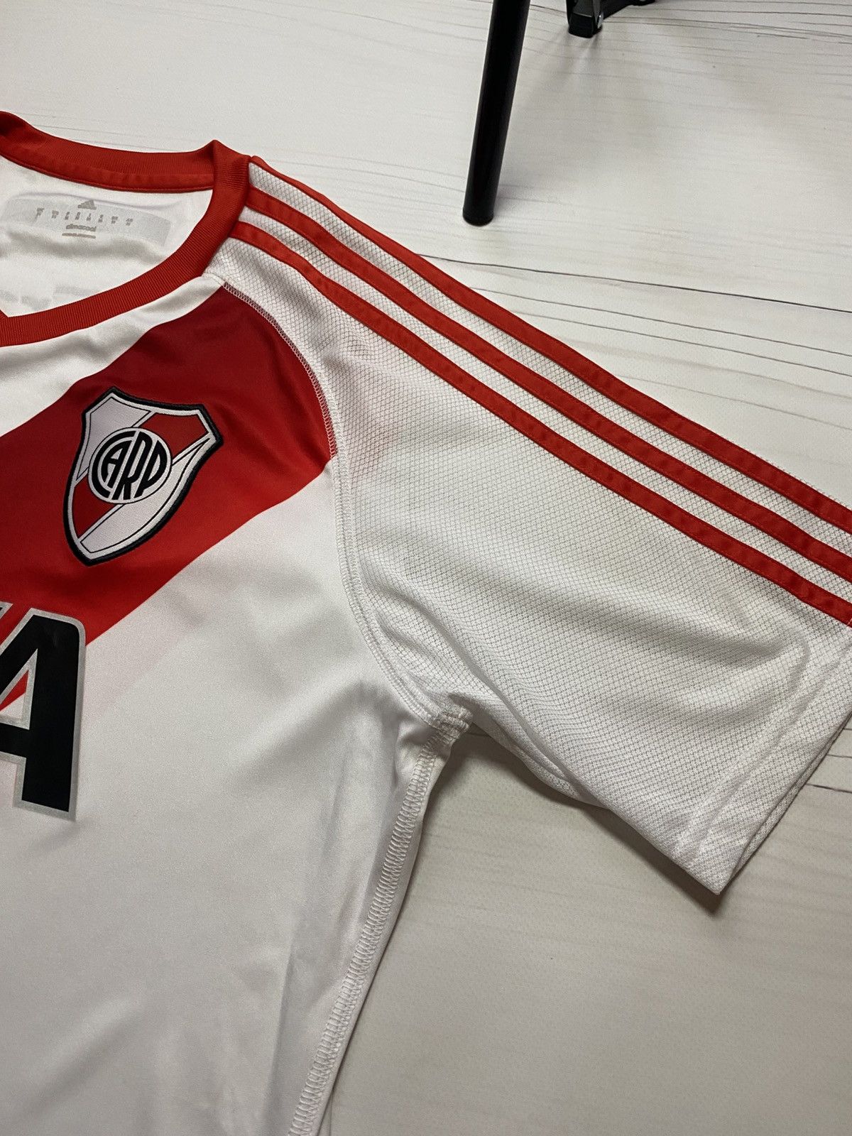Adidas Adidas River Plate 2016/17 home soccer football y2k jersey Size US M / EU 48-50 / 2 - 13 Thumbnail