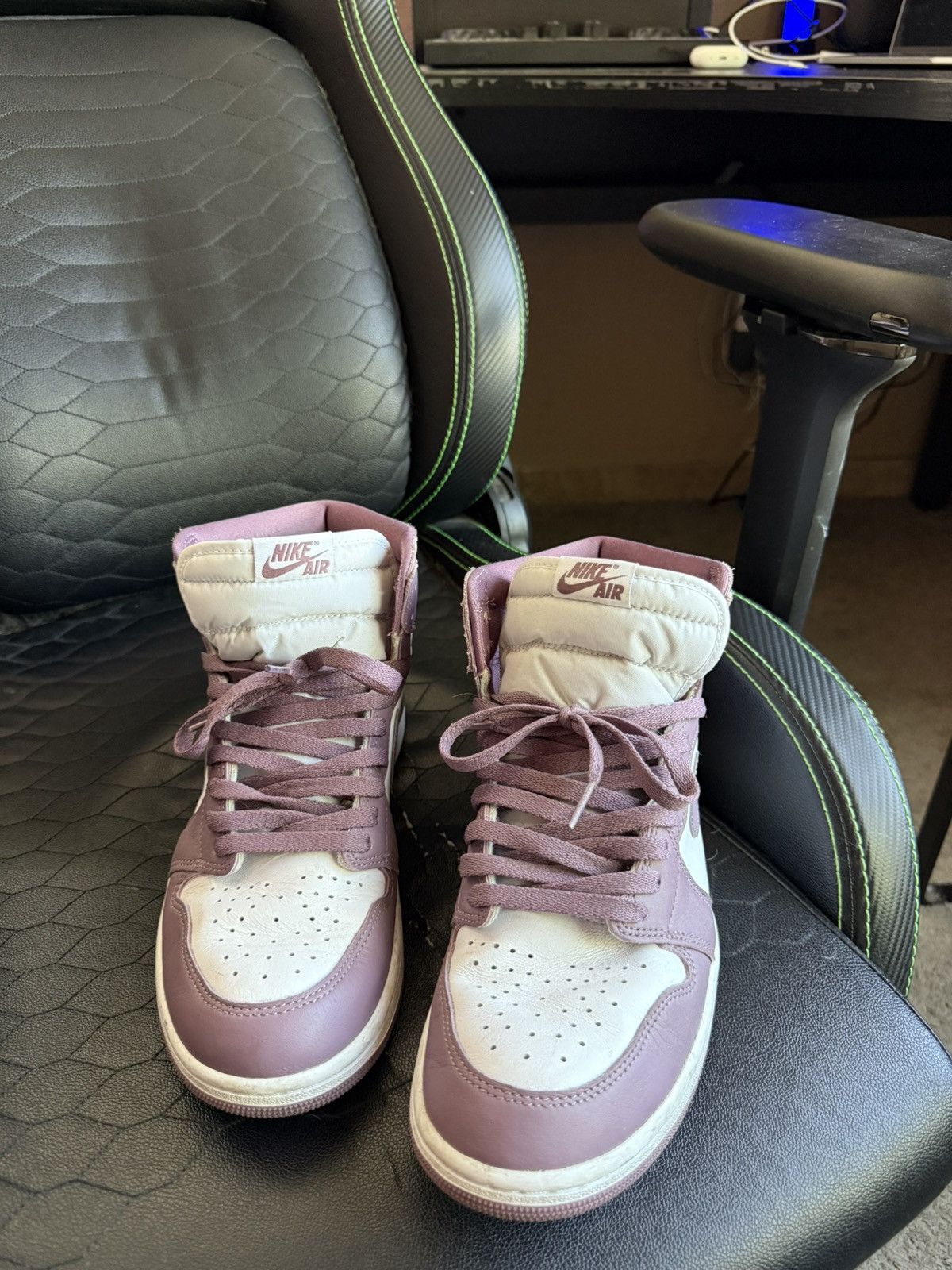 Nike Nike Air Jordan 1’s Purple & White Hi-Top’s Size US 11 / EU 44 - 3 Thumbnail