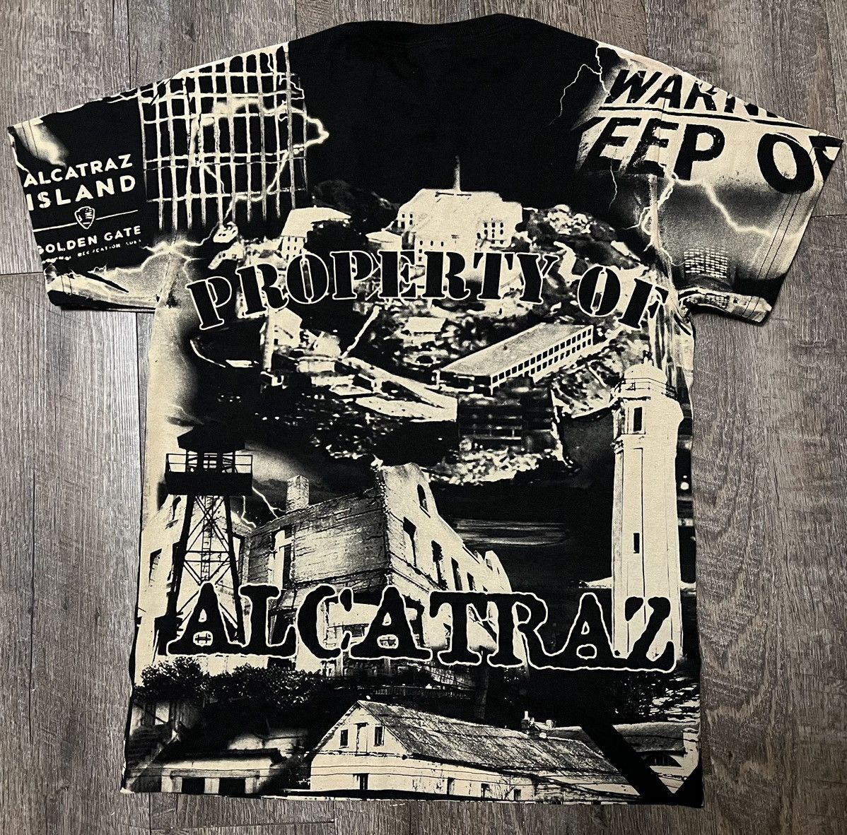 Vintage Vintage Alcatraz Lightning AOP Shirt size Small Size US S / EU 44-46 / 1 - 3 Thumbnail