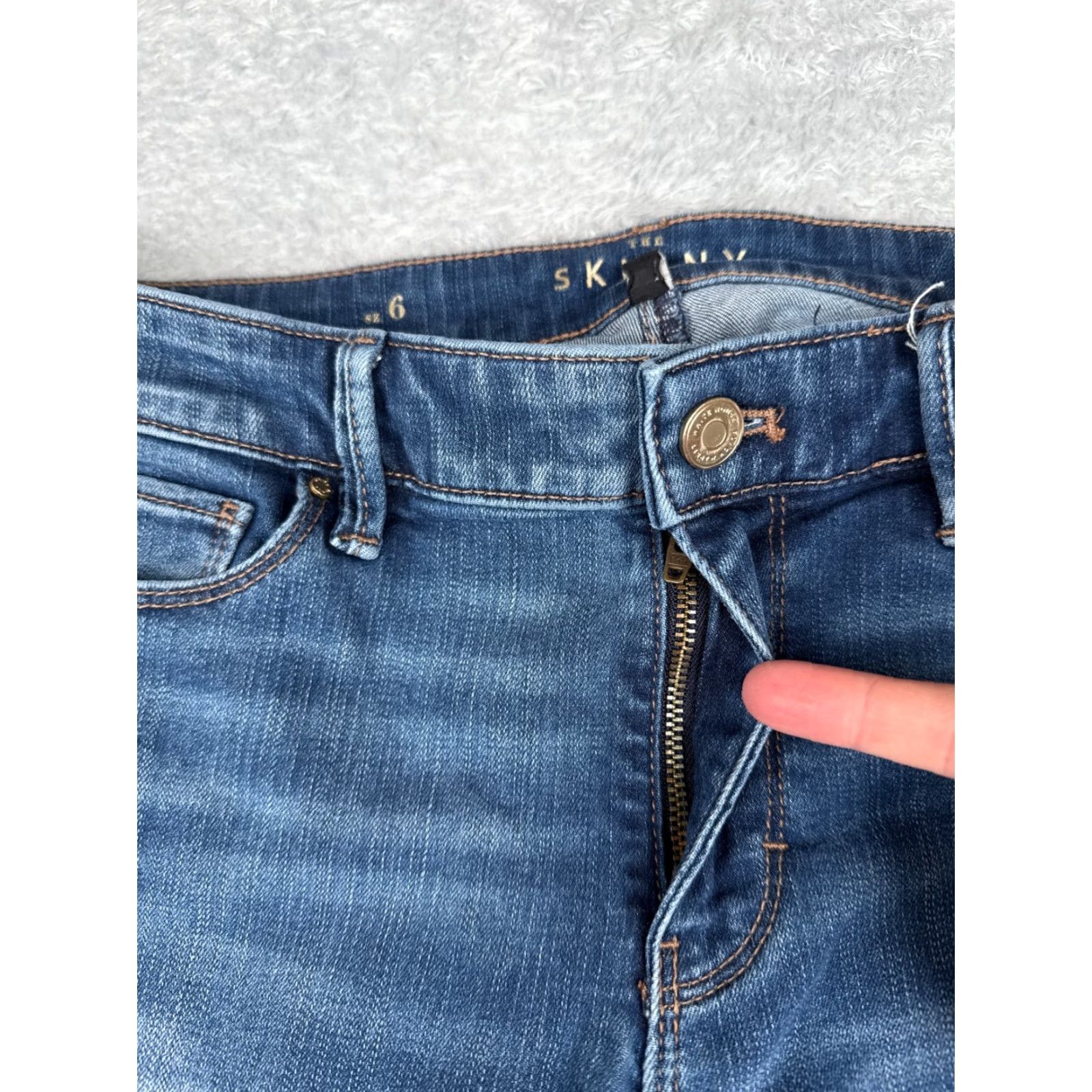 White House Black Market White House Black Market Jeans 6 Blue Skinny Mid Cotton Blend 30x25 Women Size 28" / US 6 / IT 42 - 5 Thumbnail