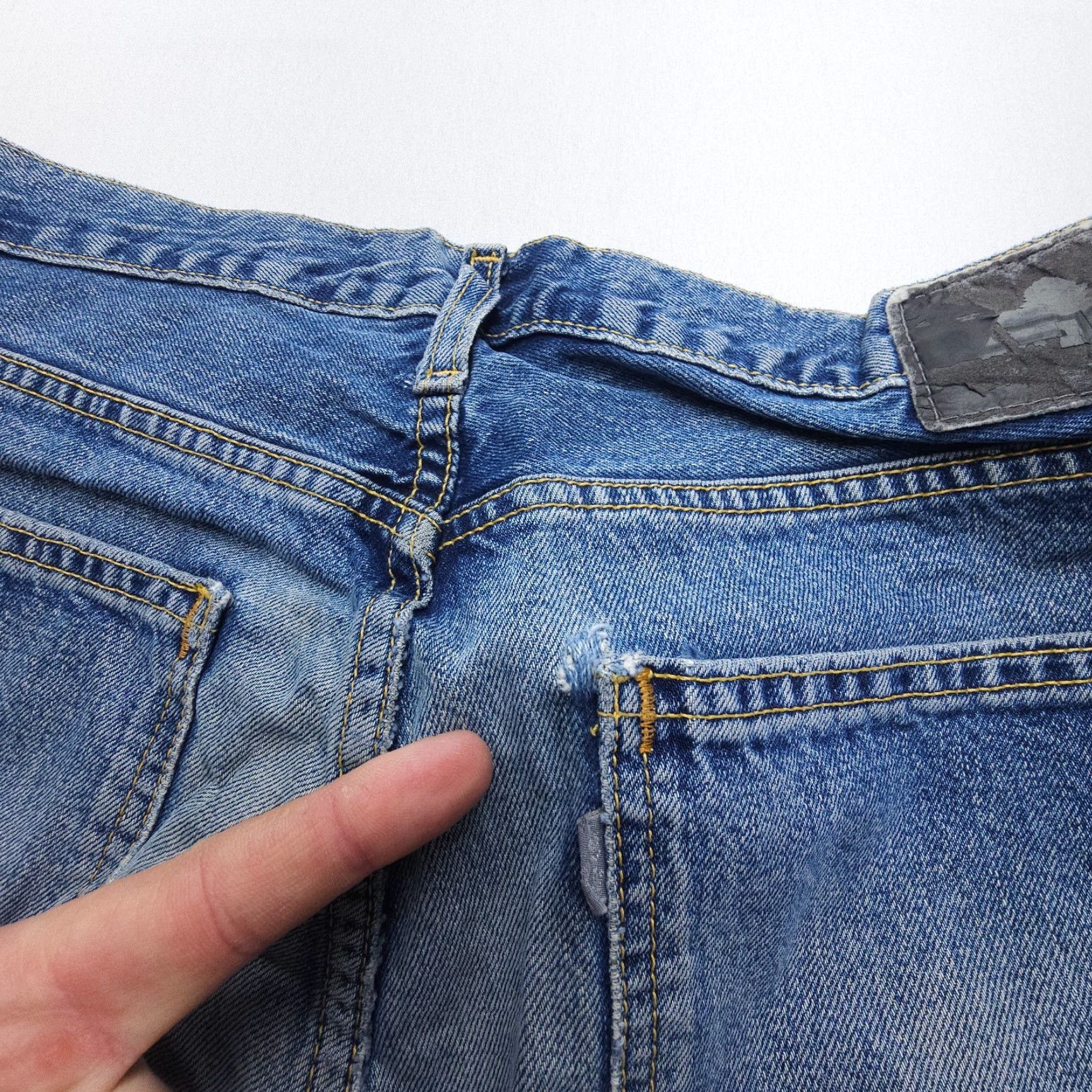 Levi's VINTAGE Levi's Silvertab Baggy Jeans Mens 36 x 34 Blue Y2K 2000's Skater Street Jeans Mens 36 Blue 90s Levi's Silvertab Baggy Mens Jeans Size US 36 / EU 52 - 6 Thumbnail