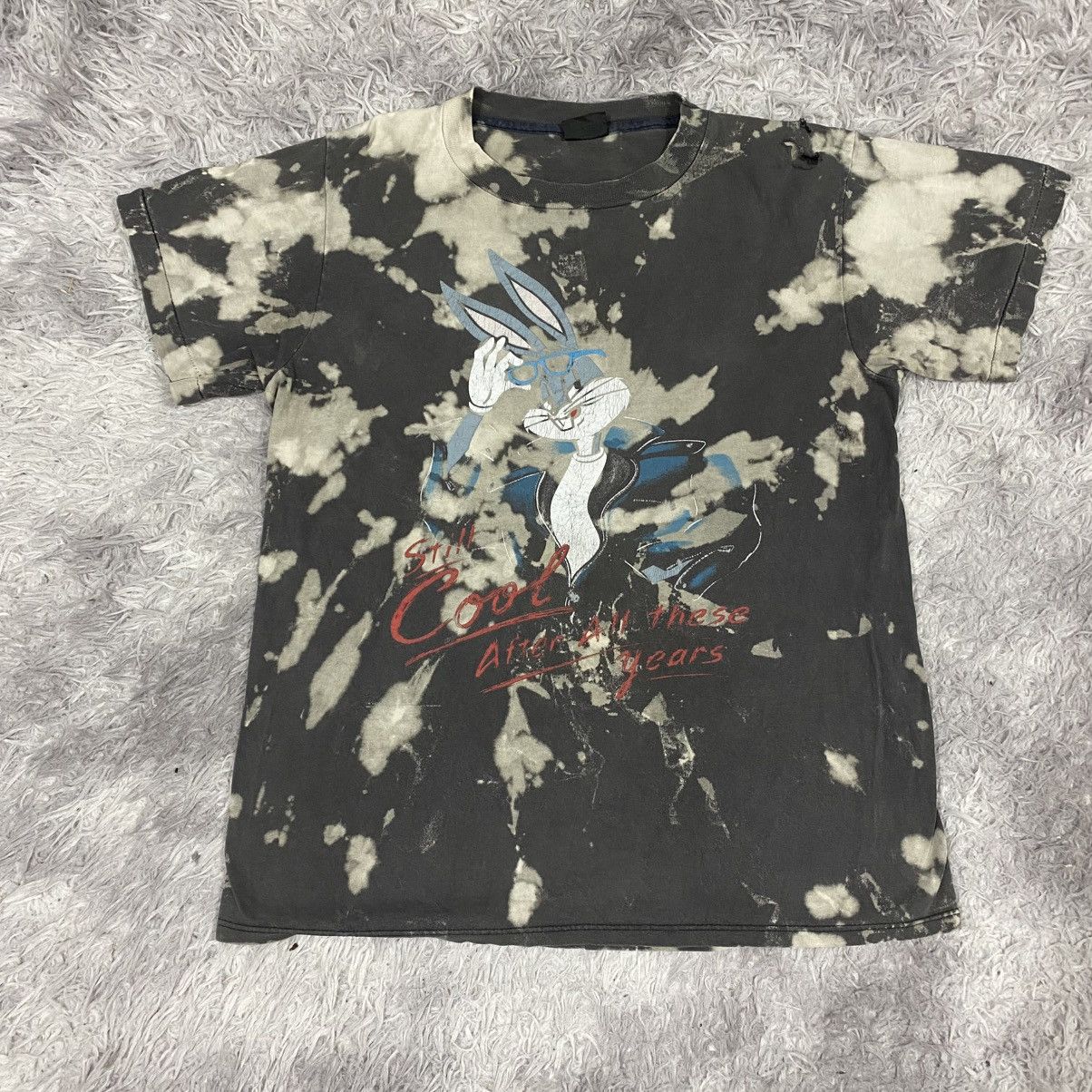 Changes × Vintage × Warner Bros Distressed vintage bugs bunny bleach tie dye Size US L / EU 52-54 / 3 - 1 Thumbnail