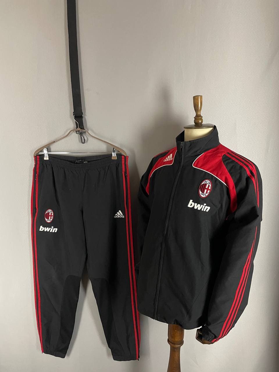 Adidas Adidas FC Milan Tracksuit Jacket Pants Black Size US XL / EU 56 / 4 - 1 Thumbnail